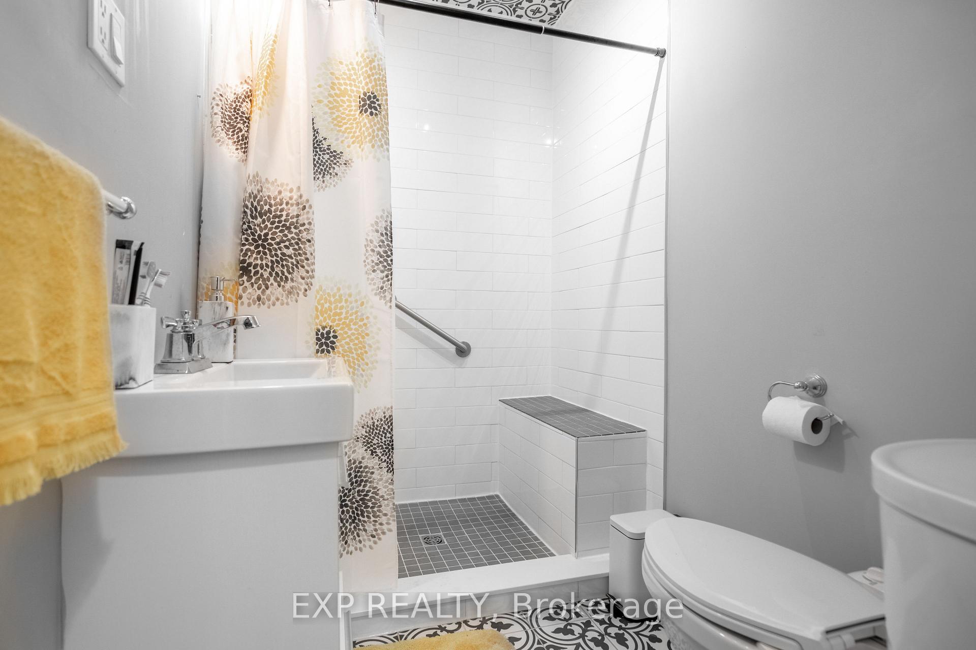 Photo 13 of Unit Upper, 1024 Cedarwood Place, Burlington, LaSalle — HOMEH