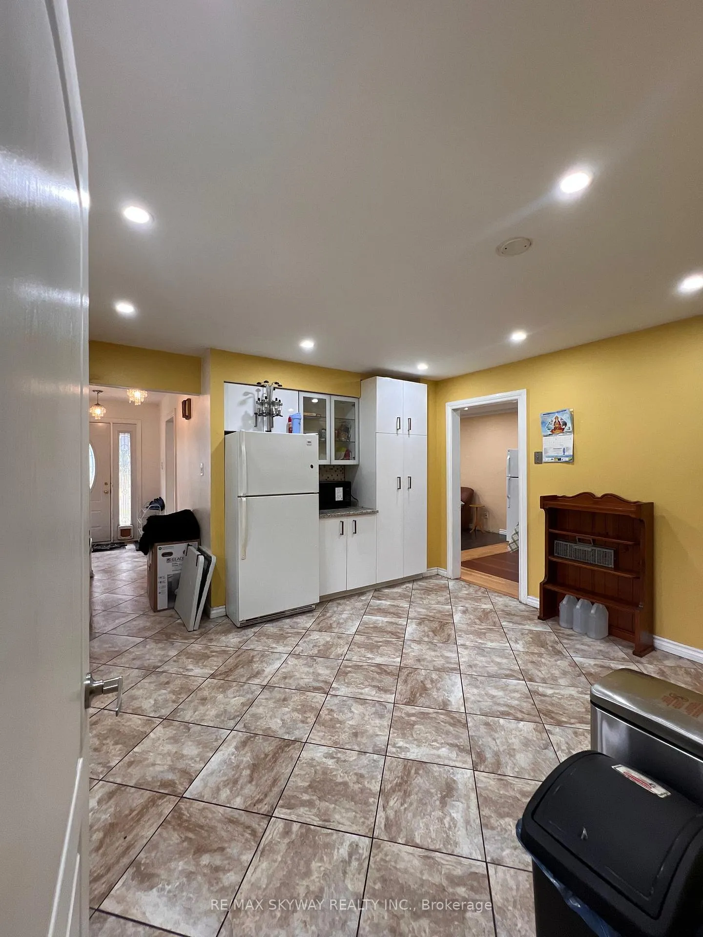 Photo 12 of 162 Cedarwoods Crescent, Kitchener — HOMEH