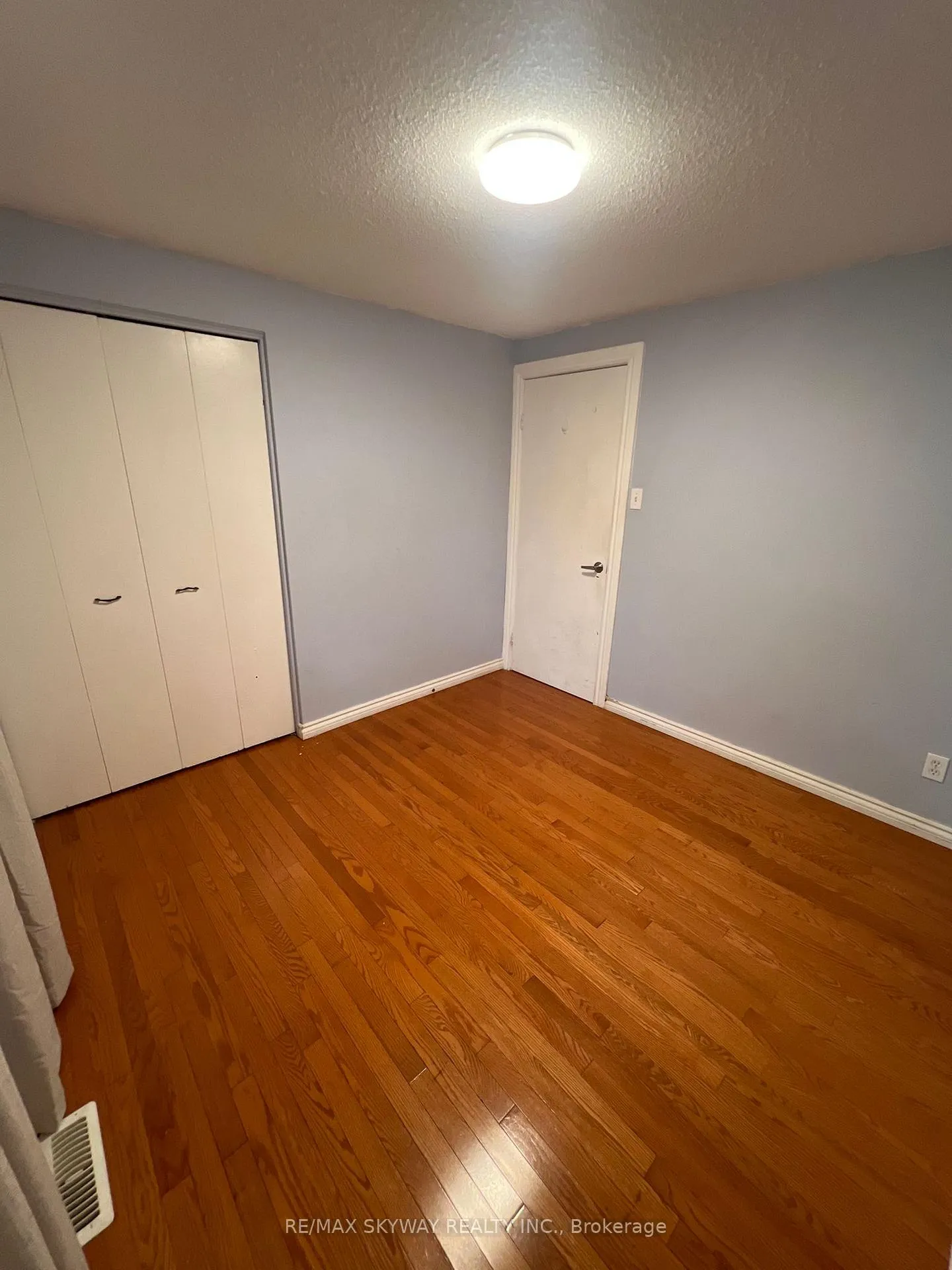 Photo 23 of 162 Cedarwoods Crescent, Kitchener — HOMEH