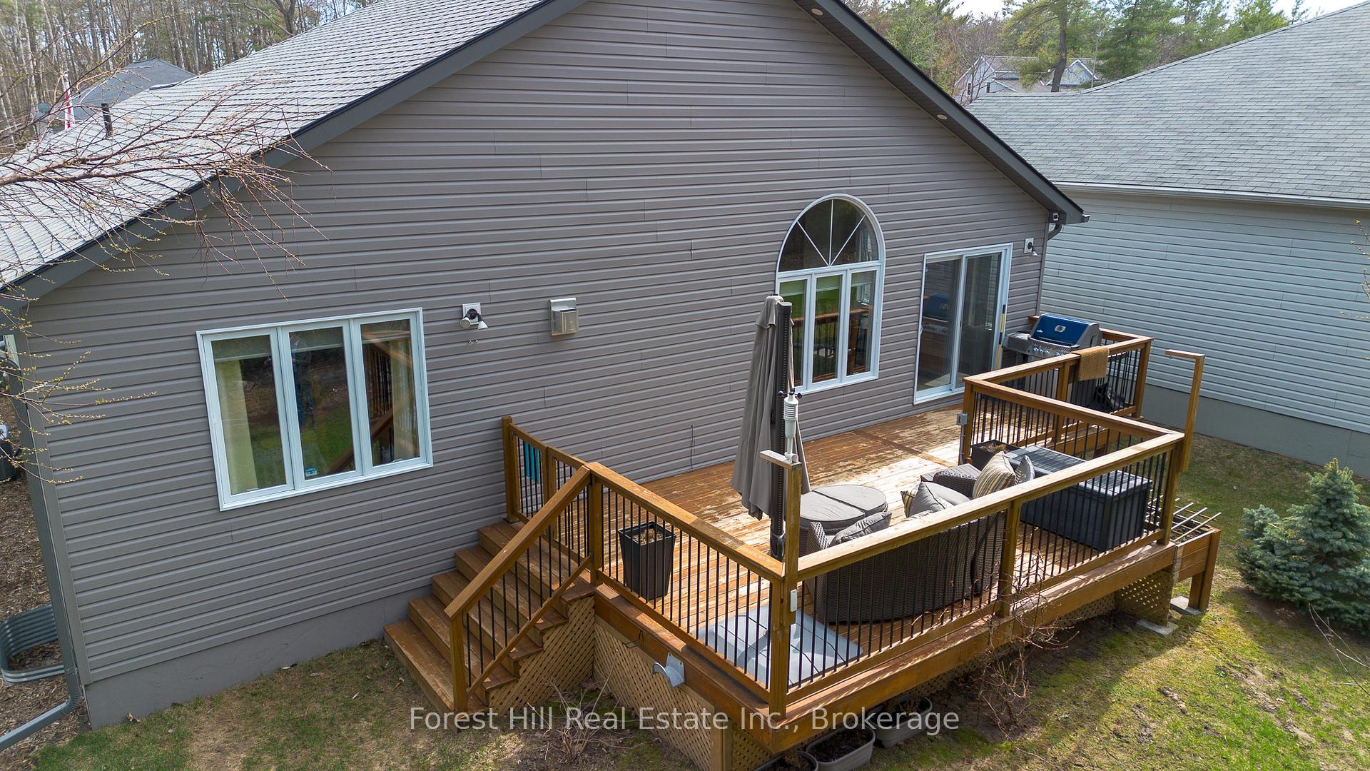 Photo 6 of 144 Pineridge Gate, Gravenhurst, Muskoka (S) — HOMEH