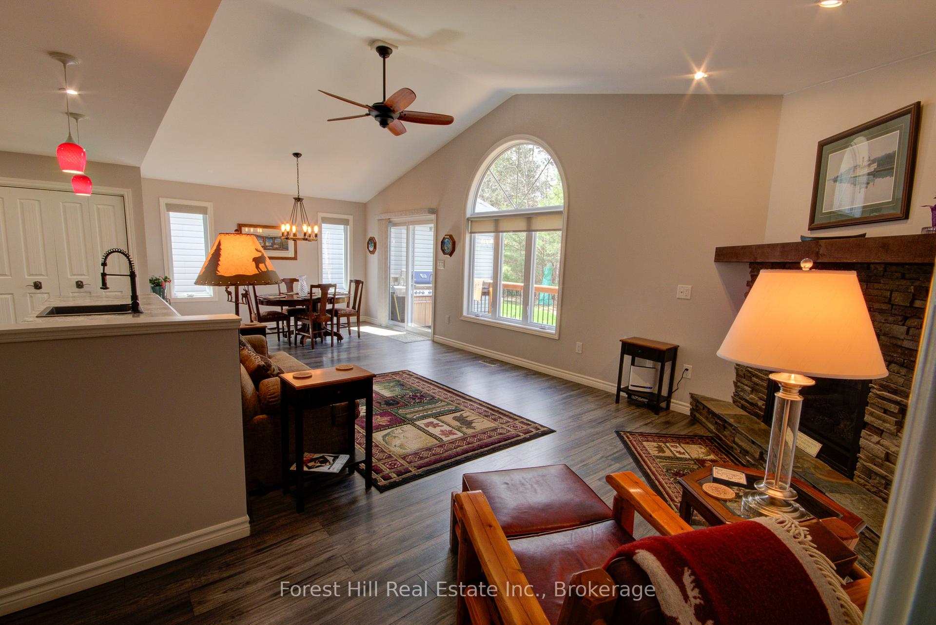 Photo 14 of 144 Pineridge Gate, Gravenhurst, Muskoka (S) — HOMEH