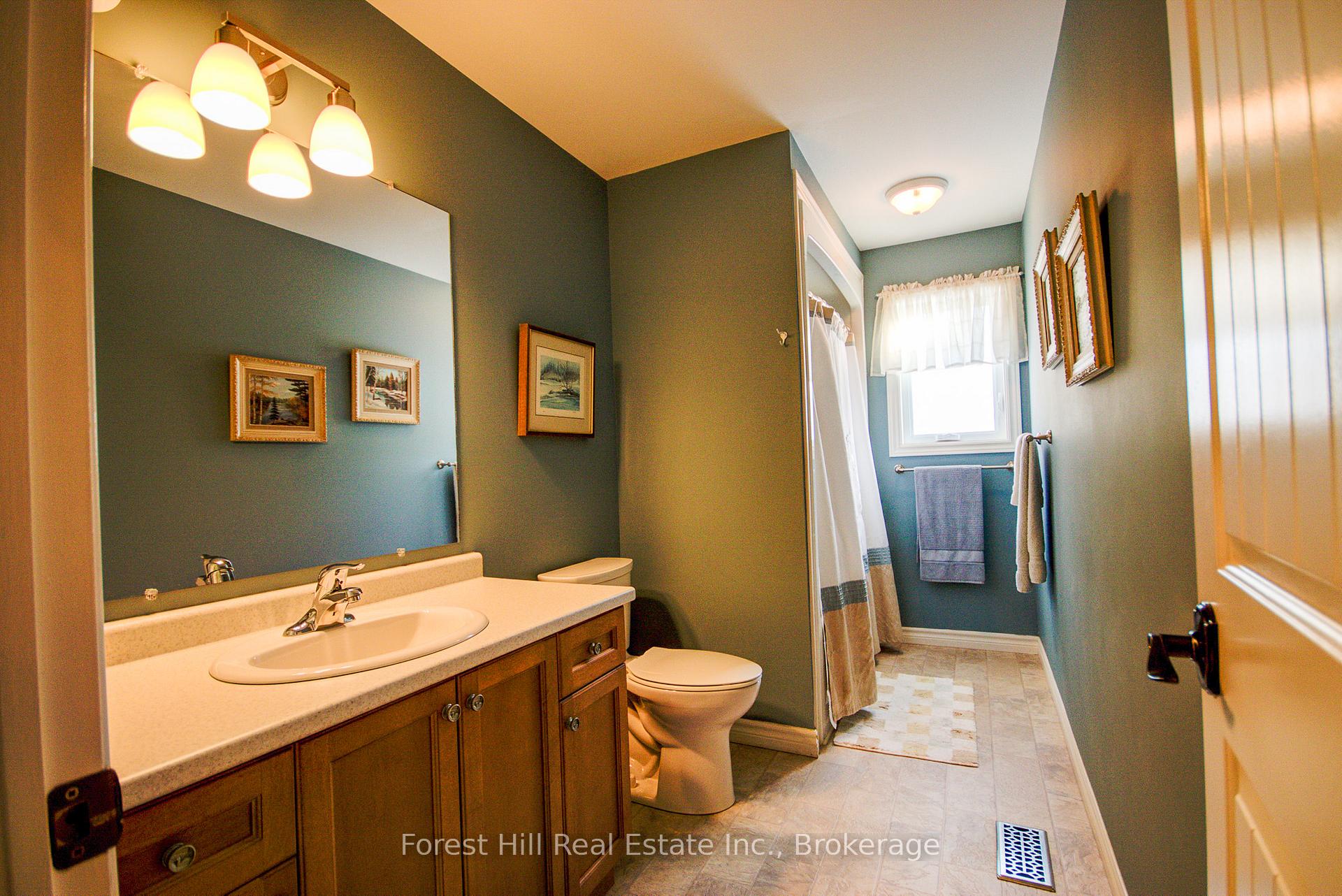 Photo 19 of 144 Pineridge Gate, Gravenhurst, Muskoka (S) — HOMEH