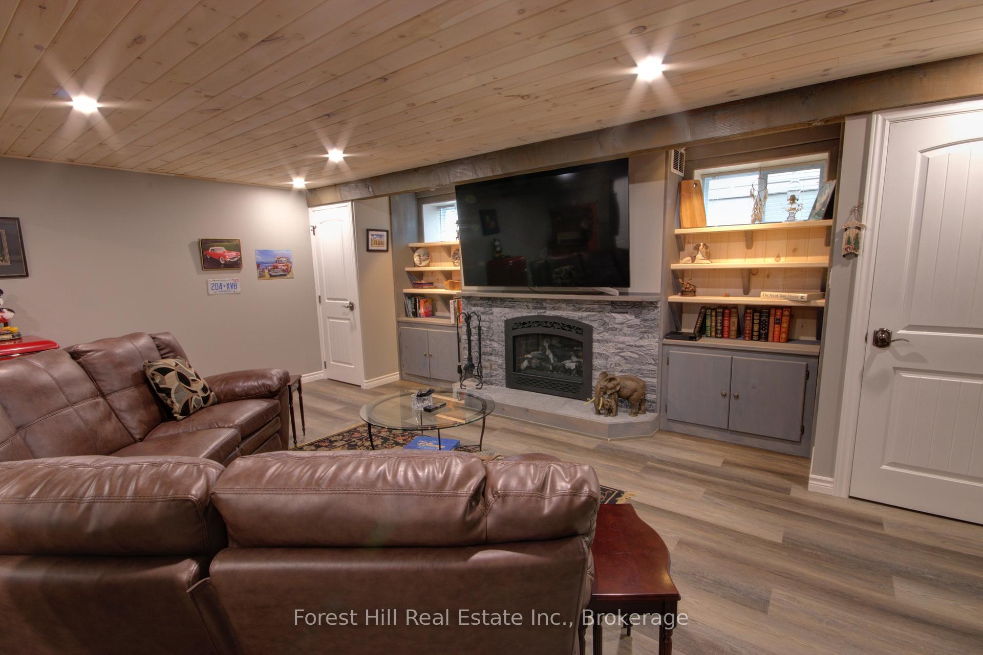 Photo 23 of 144 Pineridge Gate, Gravenhurst, Muskoka (S) — HOMEH
