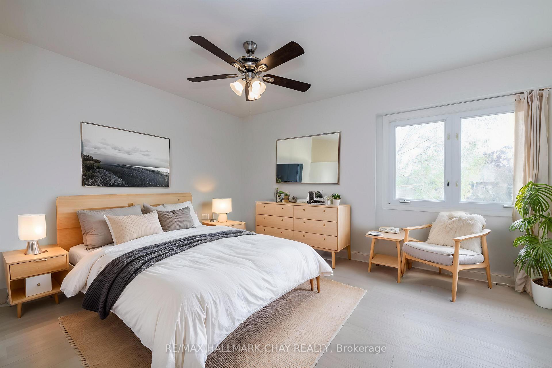 Photo 11 of 19 Noam Drive, Barrie, Sunnidale — HOMEH