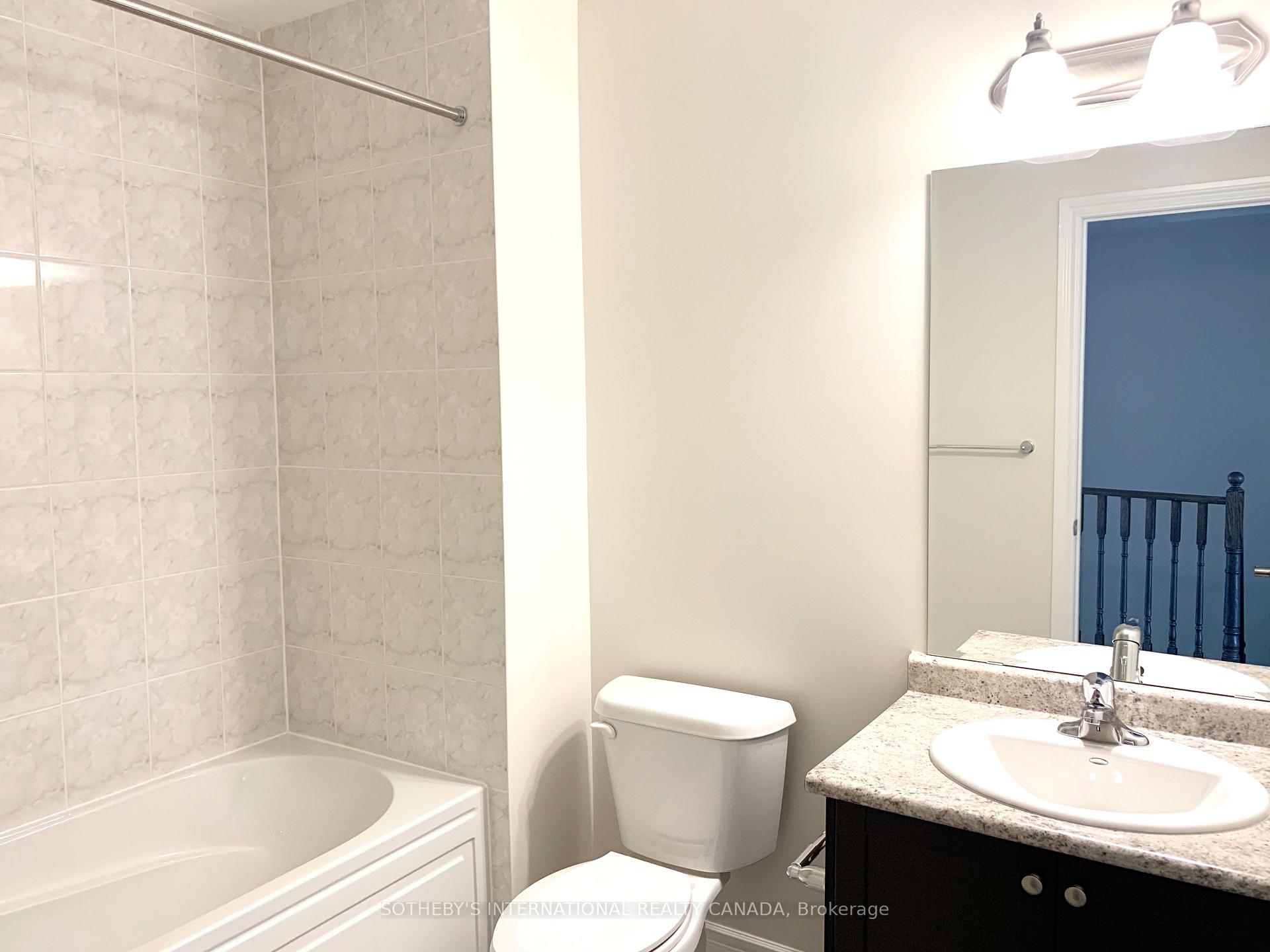 Photo 8 of 10 Oakmore Lane, Brampton, Bram West — HOMEH