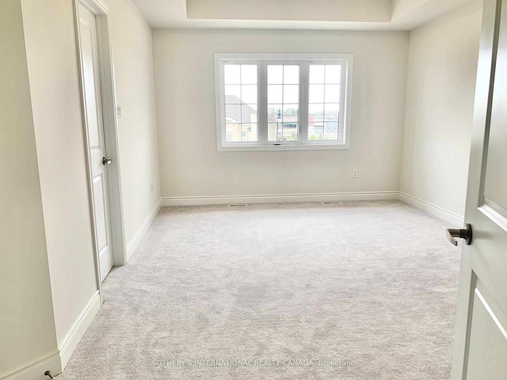 Photo 11 of 10 Oakmore Lane, Brampton, Bram West — HOMEH