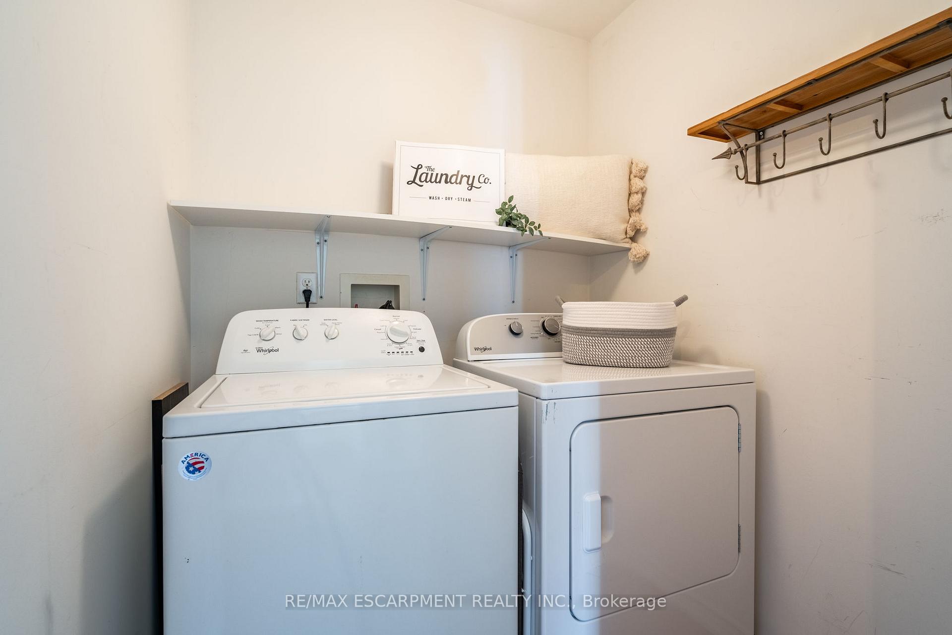 Photo 14 of 16 Hawk Street, Brant, South Dumfries — HOMEH