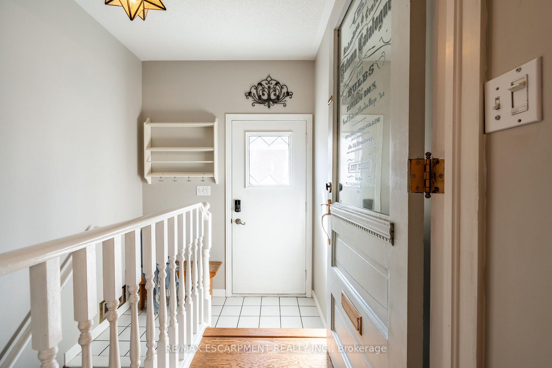 Photo 16 of 16 Hawk Street, Brant, South Dumfries — HOMEH