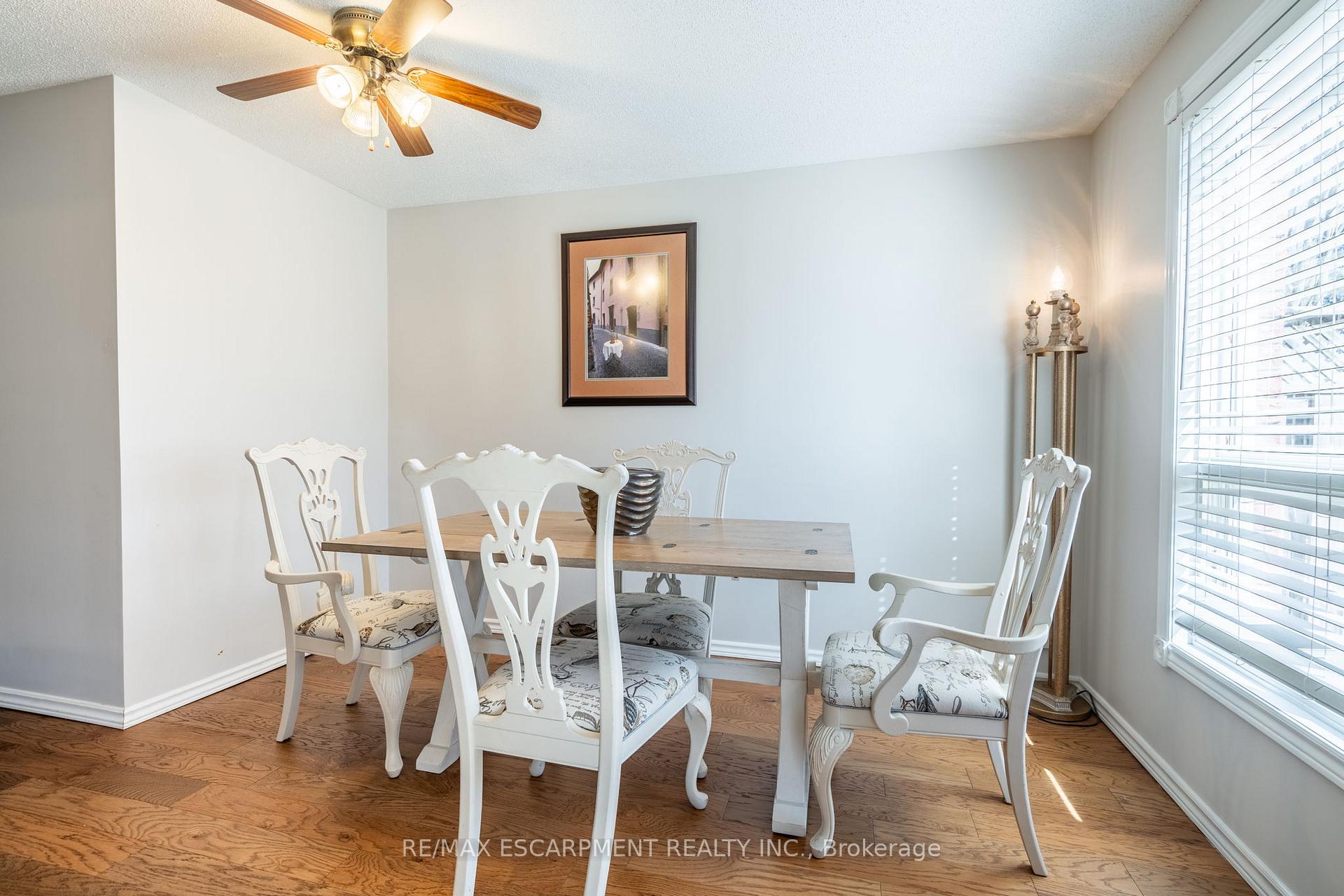 Photo 20 of 16 Hawk Street, Brant, South Dumfries — HOMEH