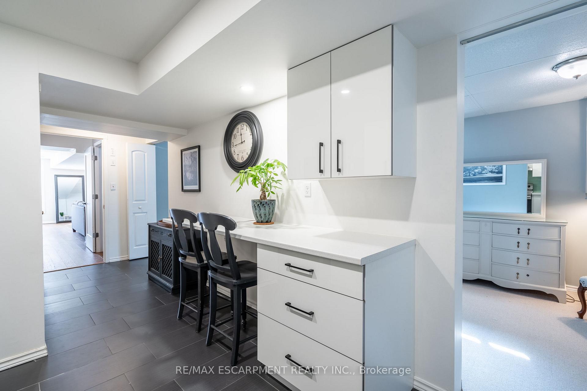 Photo 22 of 16 Hawk Street, Brant, South Dumfries — HOMEH