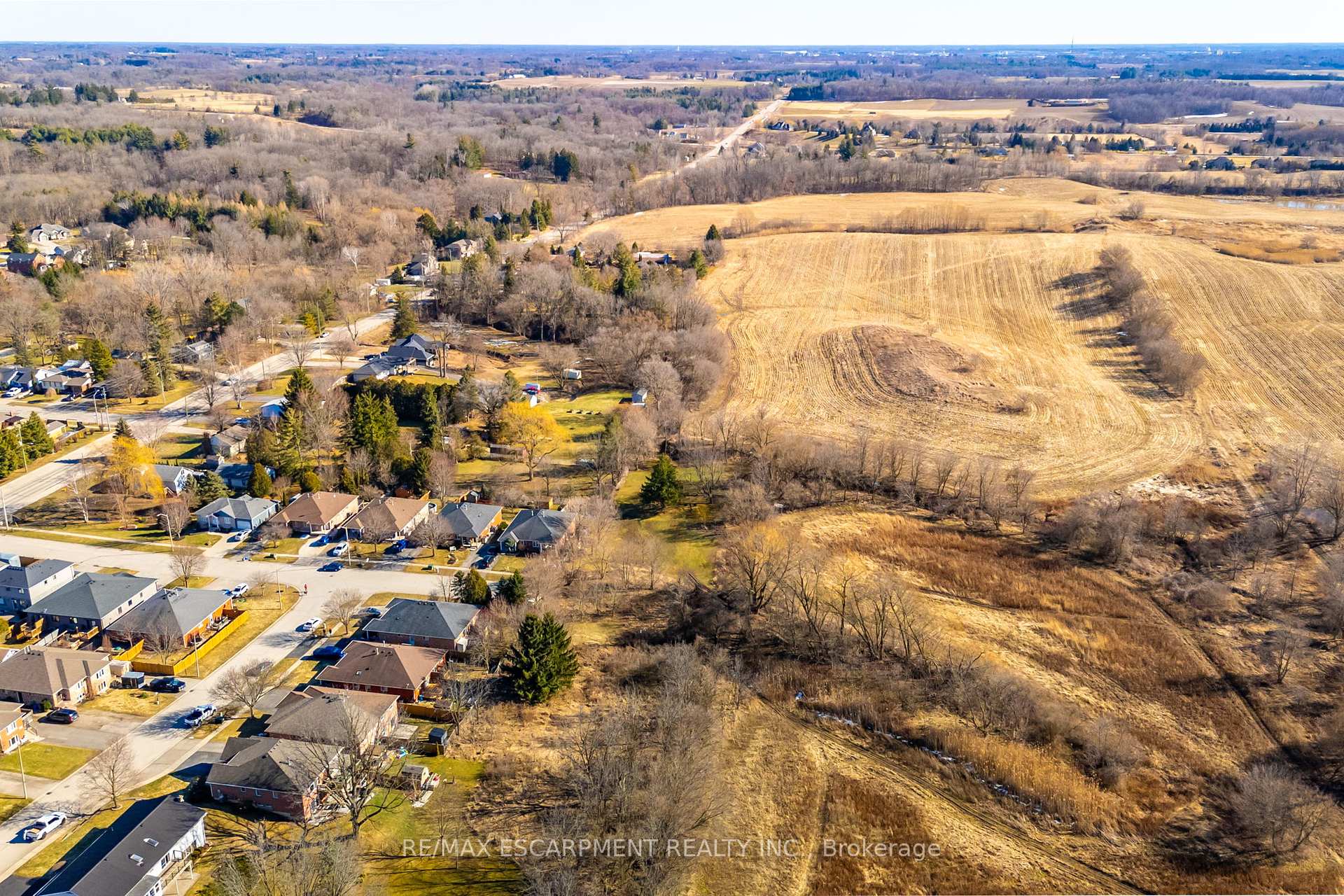 Photo 28 of 16 Hawk Street, Brant, South Dumfries — HOMEH
