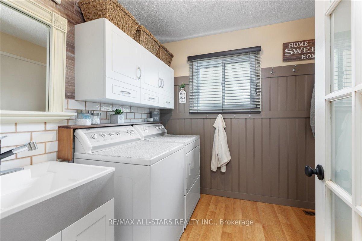 Photo 12 of 15 Ailsa Drive, Georgina, Keswick North — HOMEH