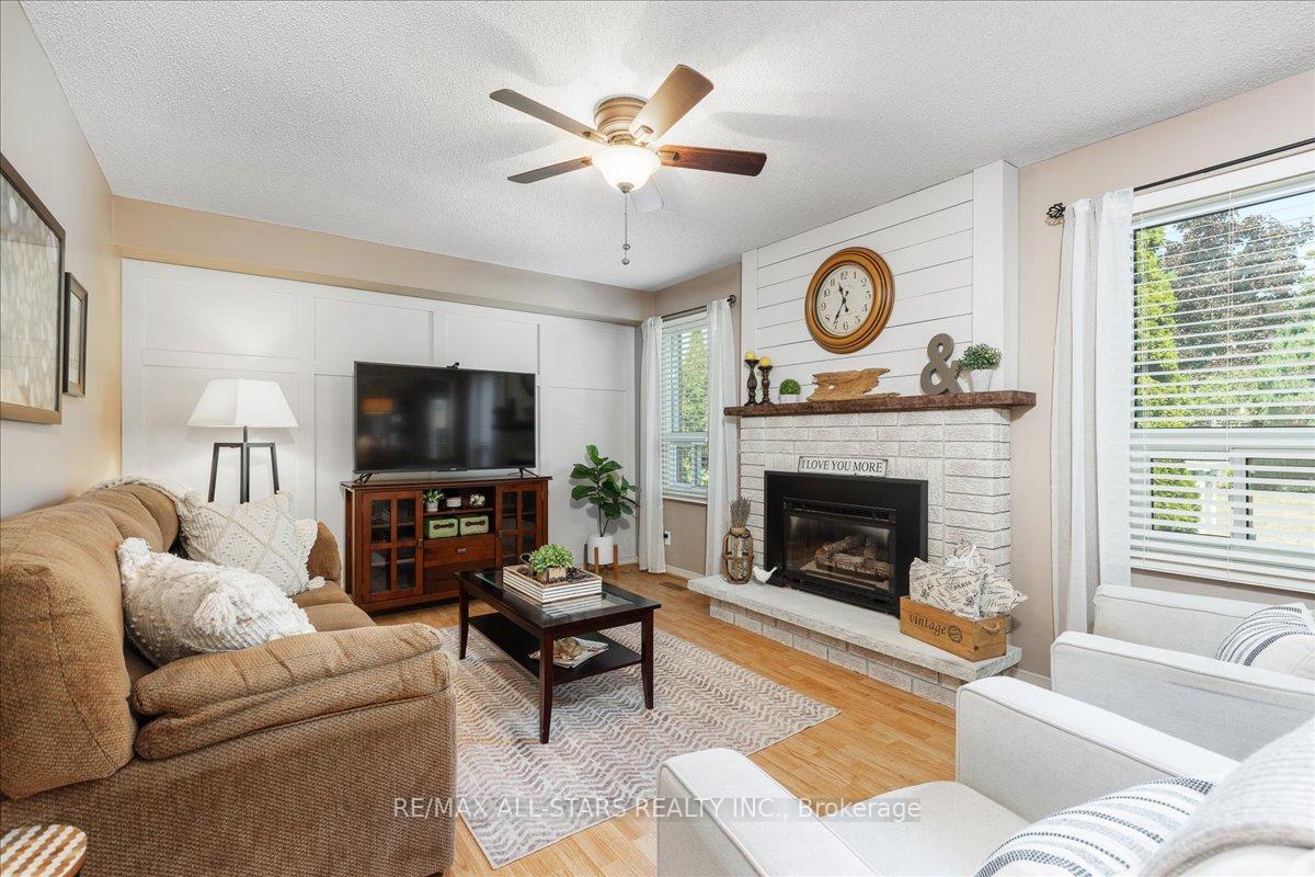 Photo 20 of 15 Ailsa Drive, Georgina, Keswick North — HOMEH