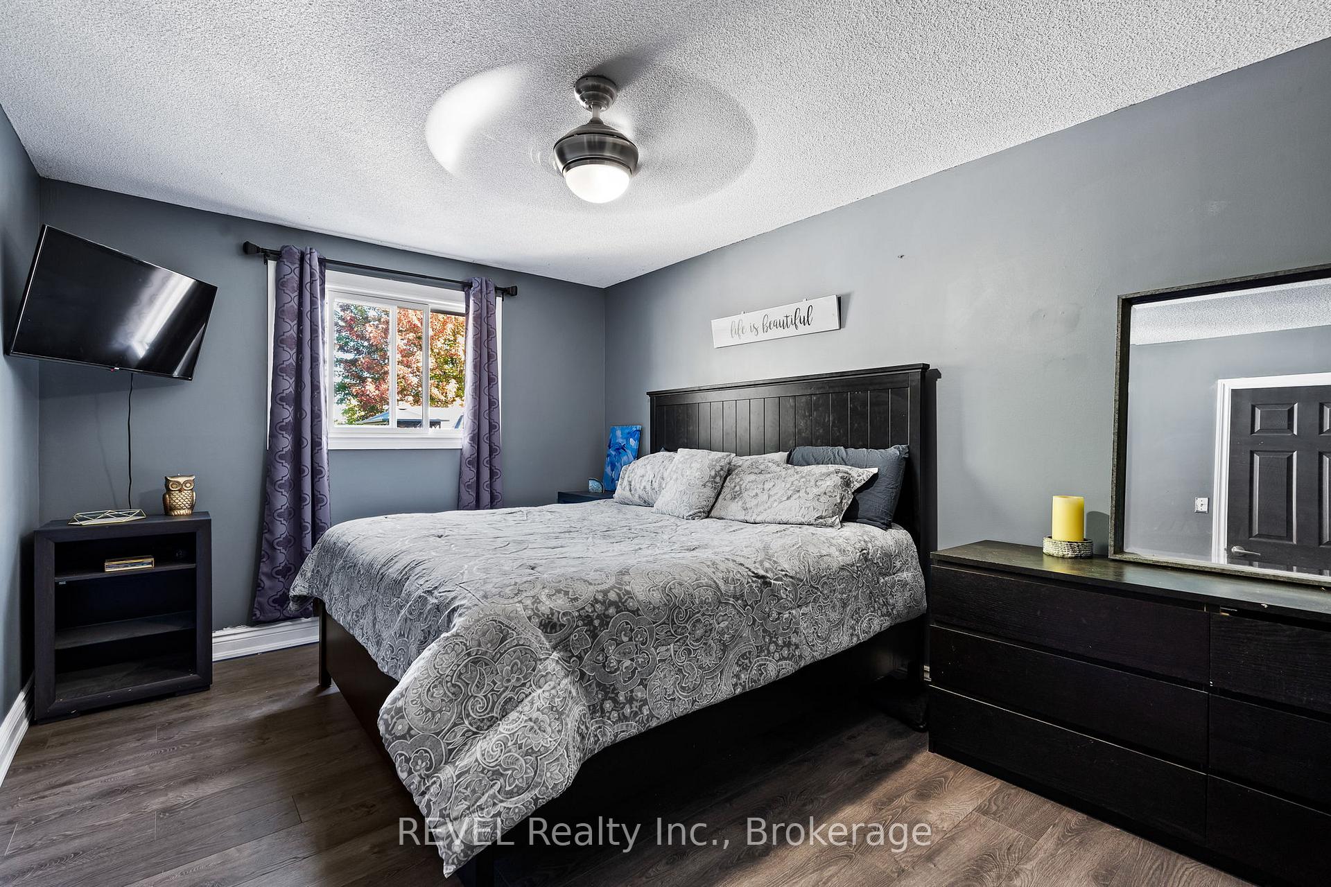 Photo 13 of 52 Sandra Crescent, Grimsby, Grimsby East — HOMEH