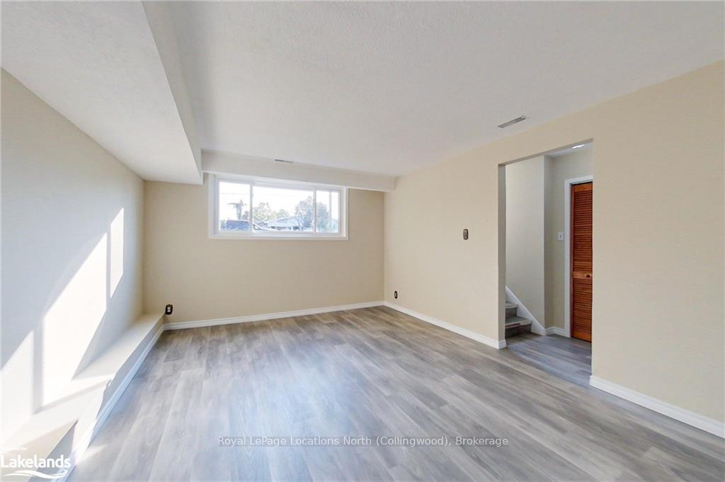 Photo 5 of 646 Oak Street, Collingwood — HOMEH