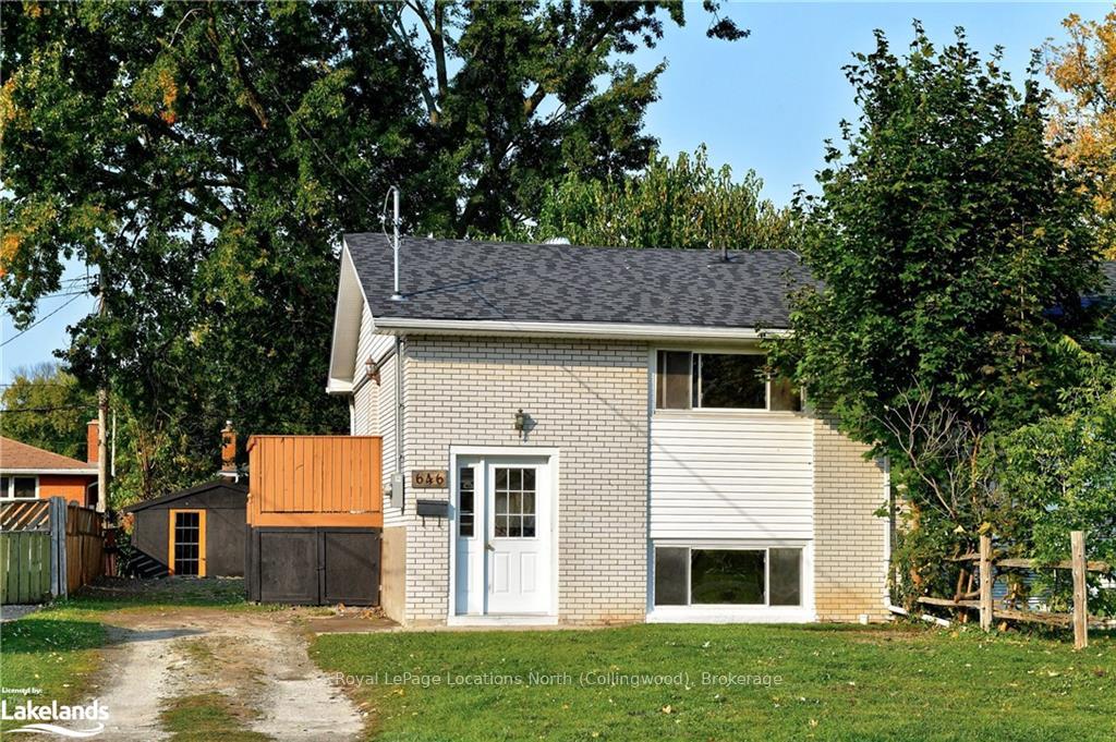 Photo 16 of 646 Oak Street, Collingwood — HOMEH