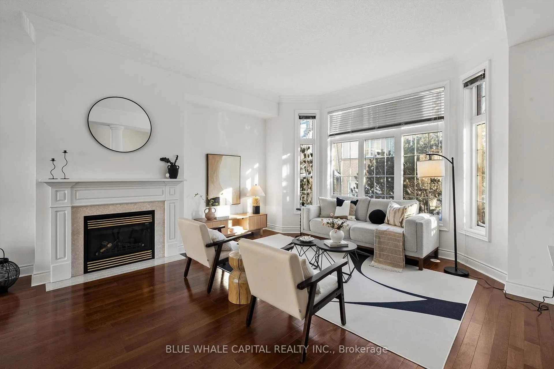 Photo 8 of 189 Legends Way, Markham, Unionville — HOMEH