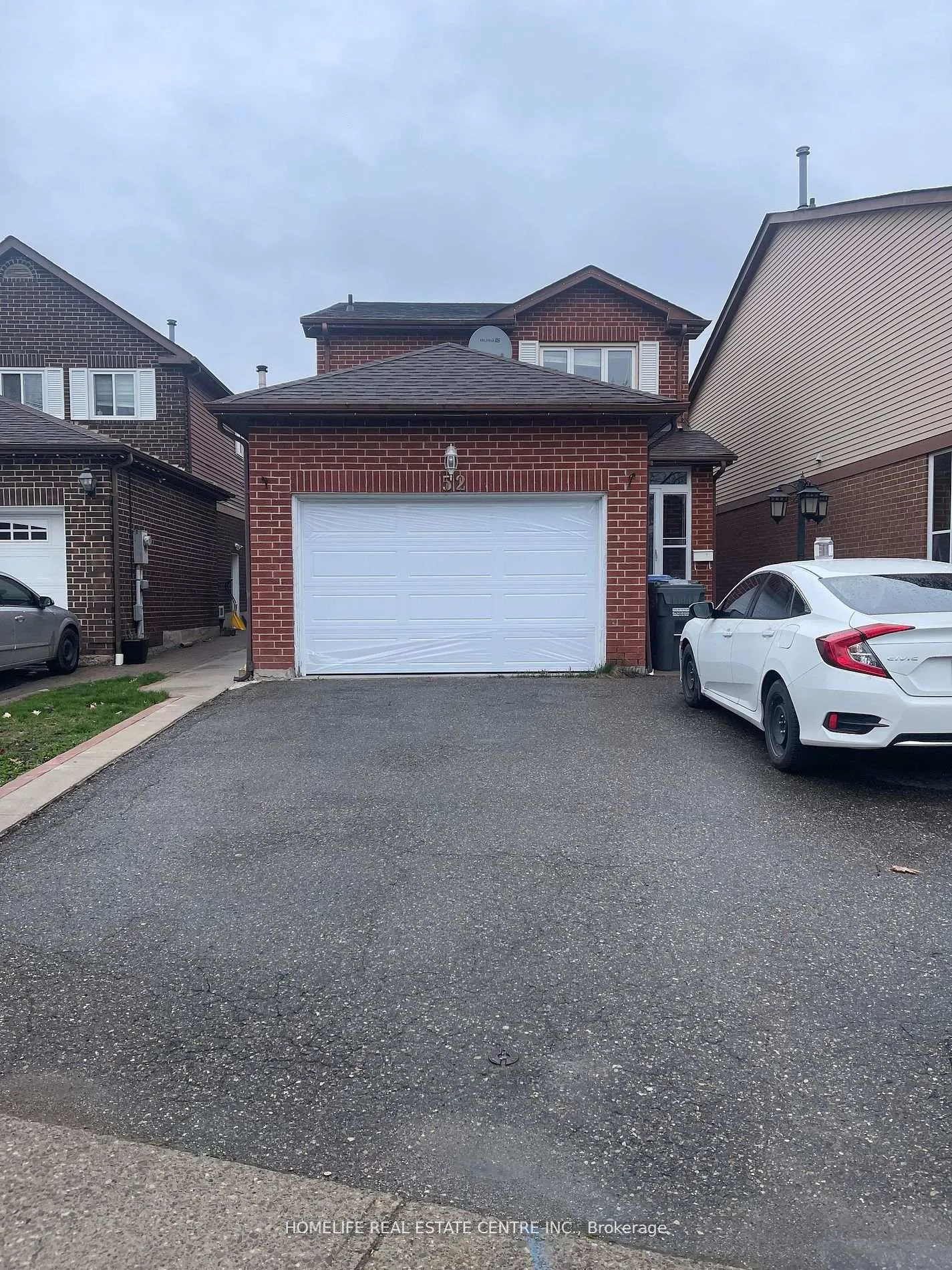 Photo 1 of 52 Bridekirk Place, Brampton, Fletcher's West — HOMEH