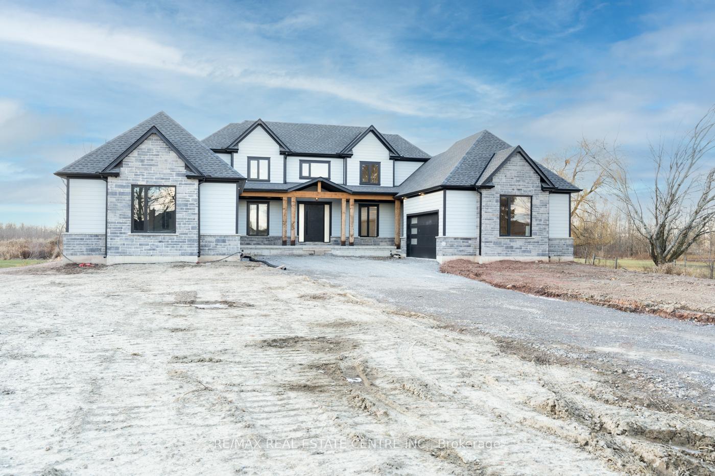 Front of 256 Mountain Road