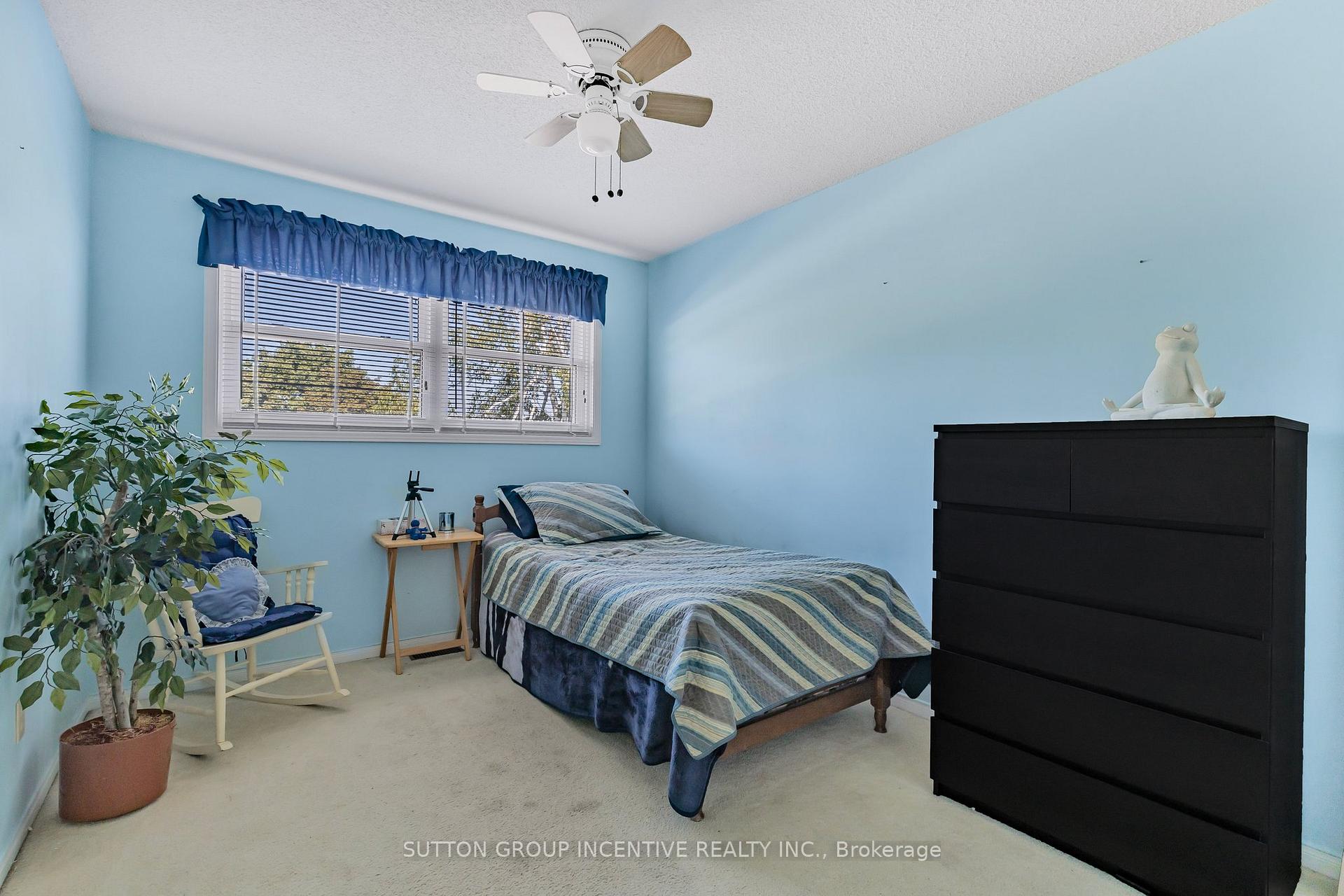 Photo 33 of 10 Keats Drive, Barrie, Letitia Heights — HOMEH