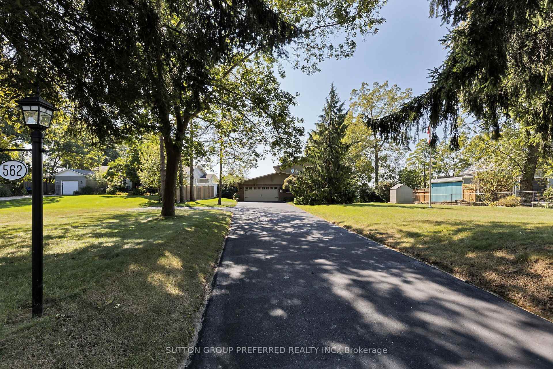 Photo 2 of 562 George Street, Central Elgin, Rural Central Elgin — HOMEH