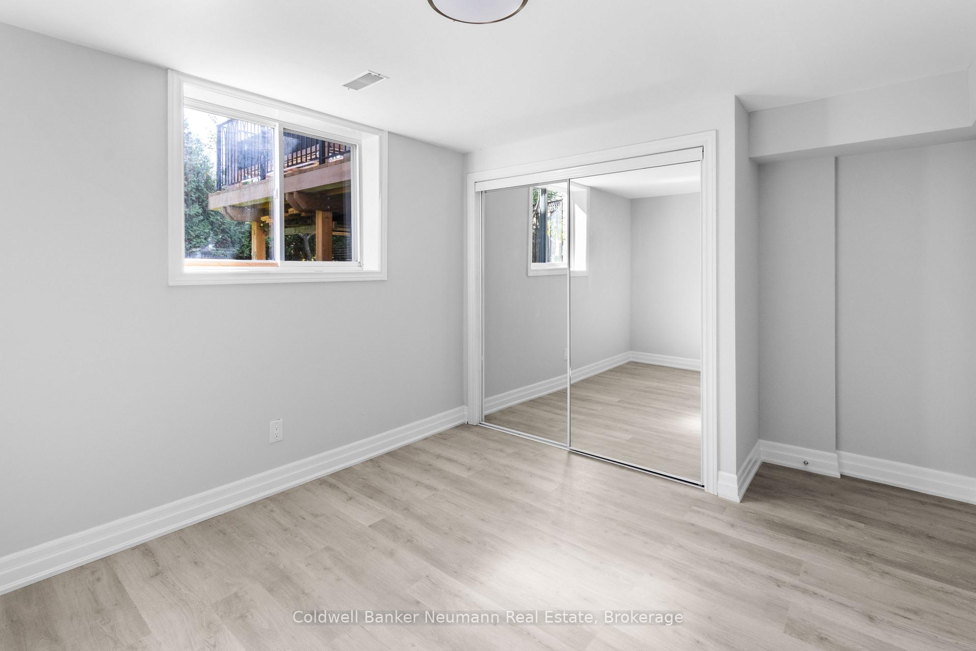 Photo 8 of Unit B, 45 Hayward Crescent, Guelph, Clairfields/Hanlon Business Park — HOMEH