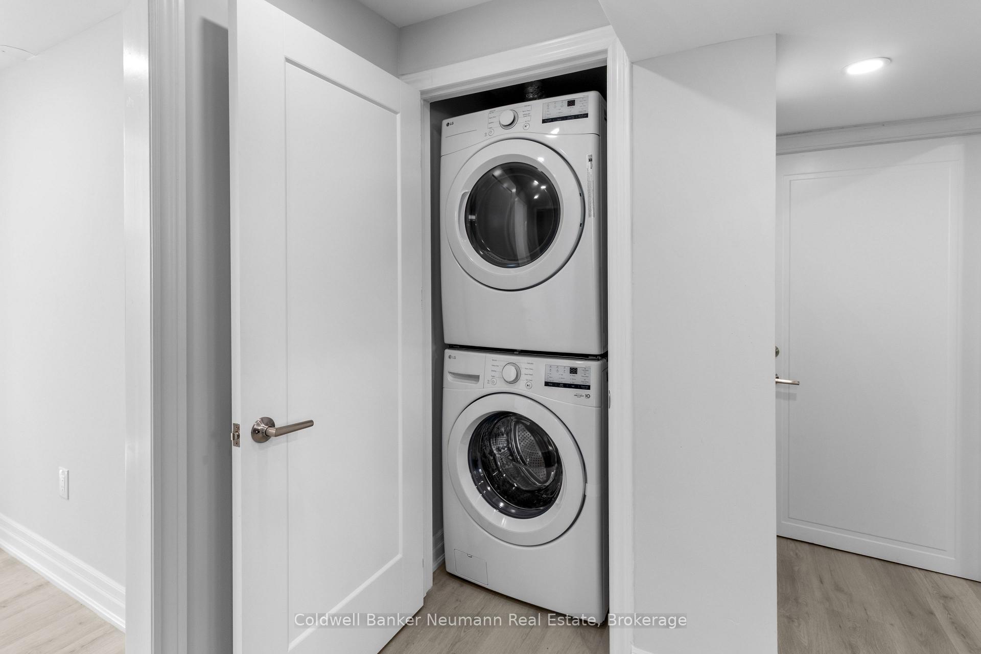 Photo 13 of Unit B, 45 Hayward Crescent, Guelph, Clairfields/Hanlon Business Park — HOMEH