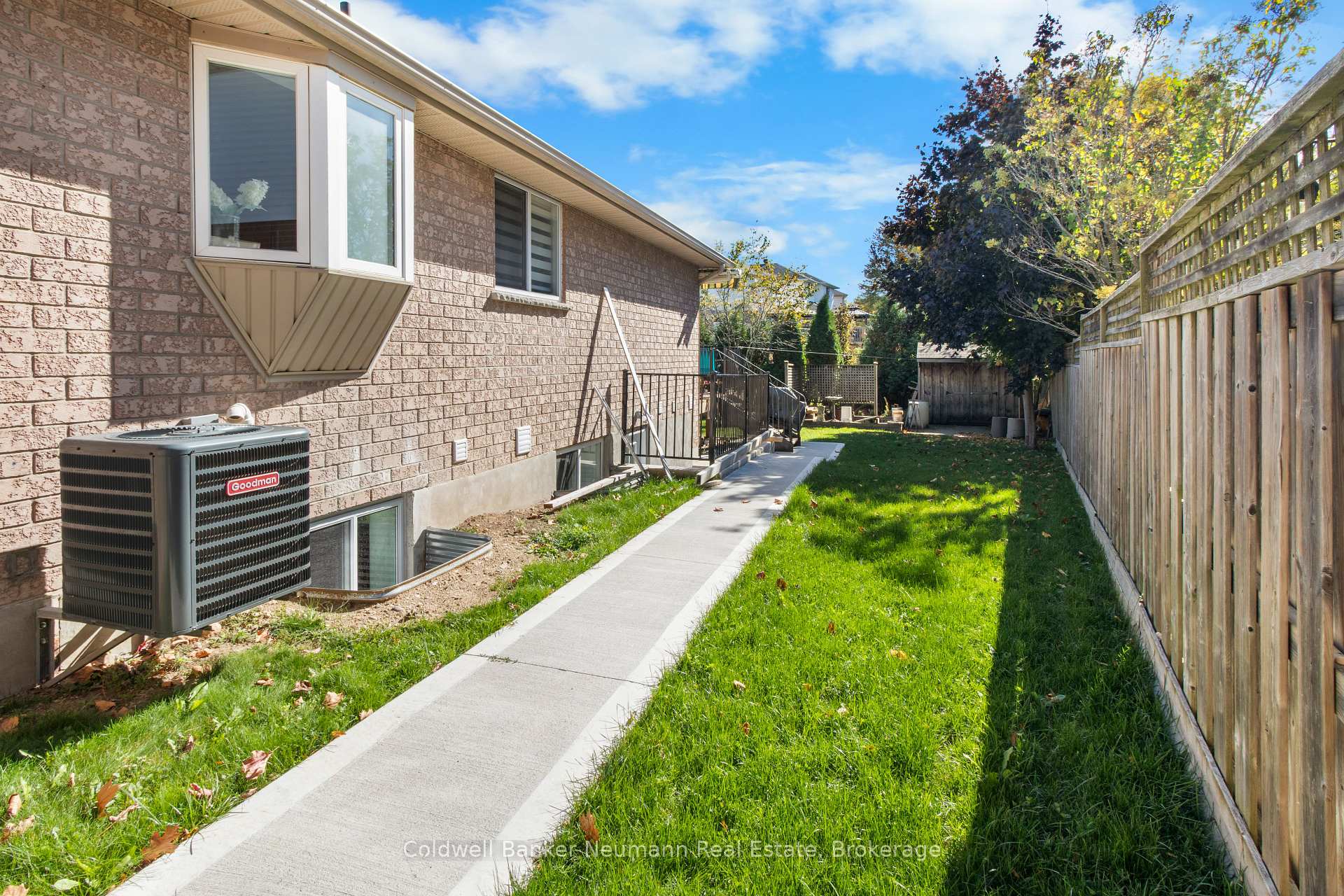 Photo 17 of Unit B, 45 Hayward Crescent, Guelph, Clairfields/Hanlon Business Park — HOMEH