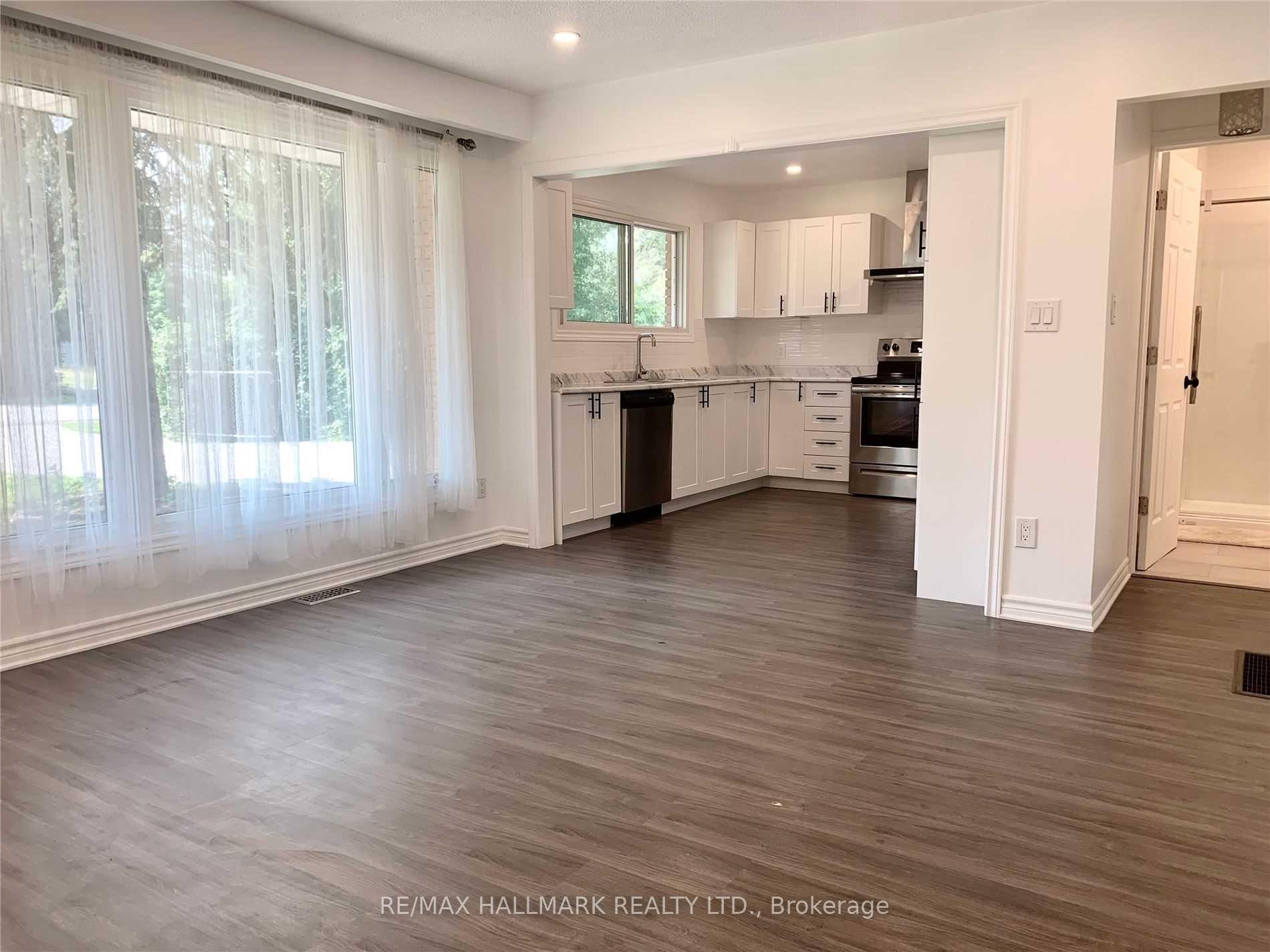 Photo 6 of 302 Walter Drive, Georgina, Keswick South — HOMEH