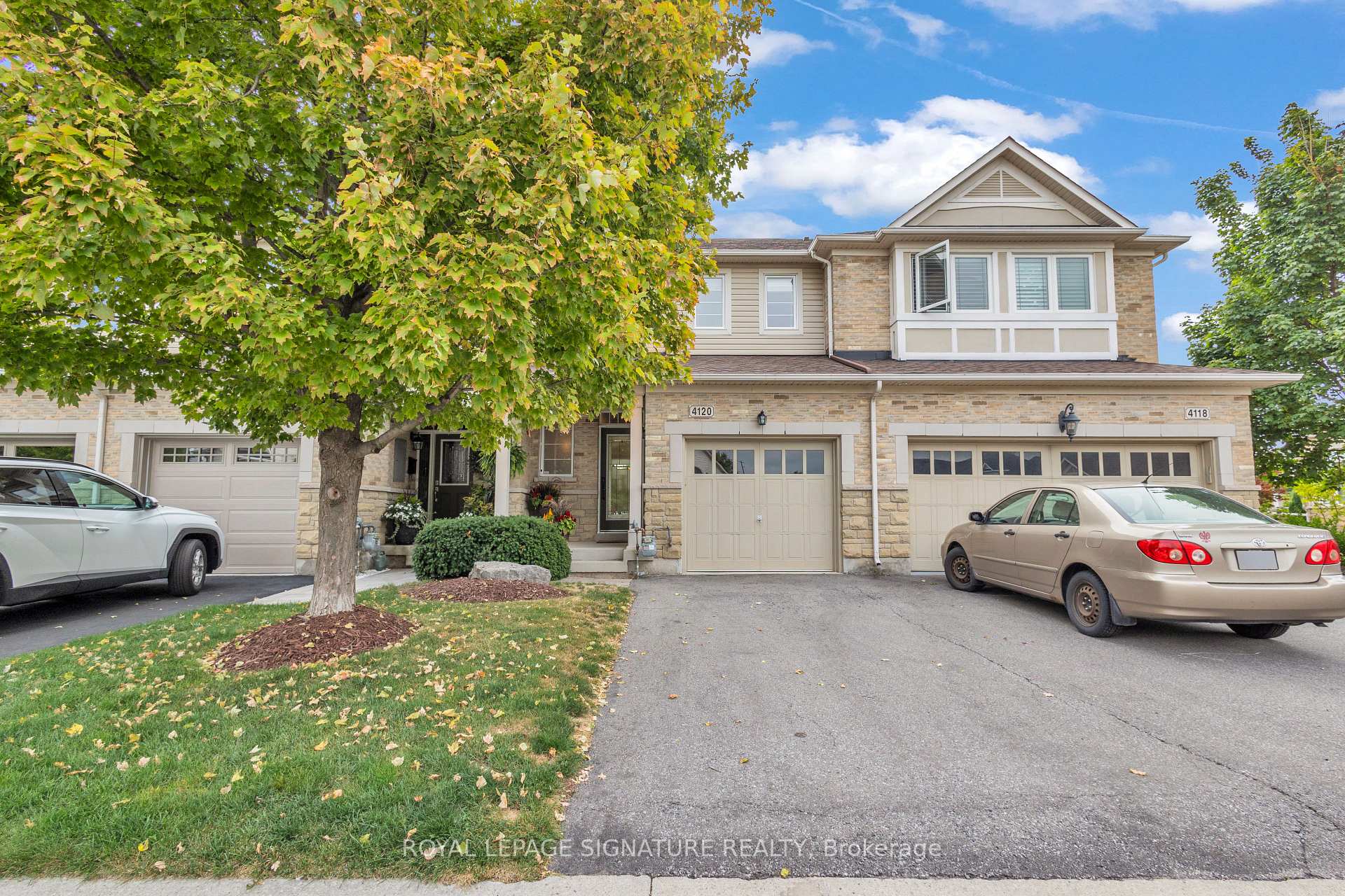 Photo 1 of 4120 Rawlins Common N, Burlington, Rose — HOMEH