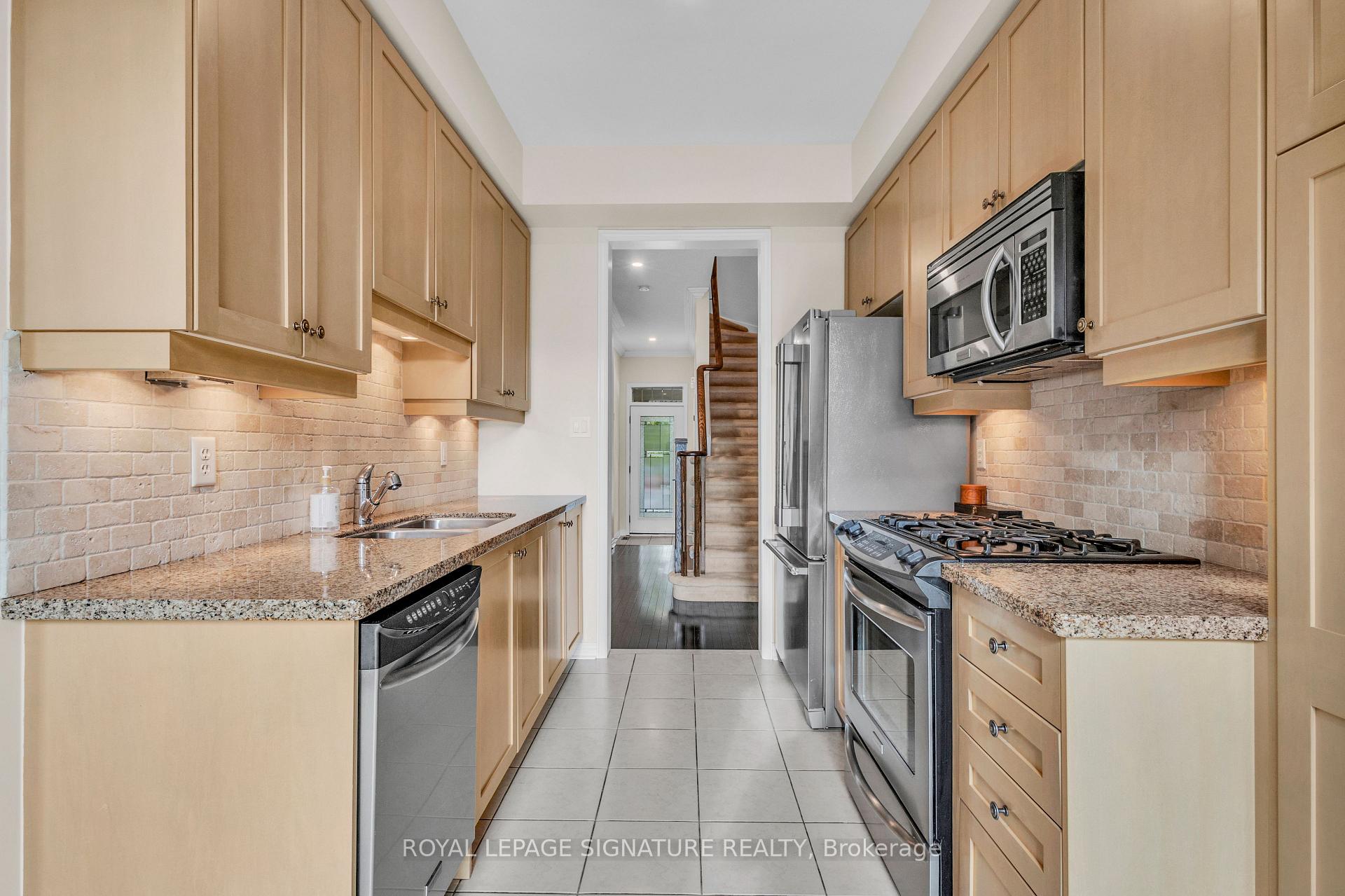 Photo 11 of 4120 Rawlins Common N, Burlington, Rose — HOMEH