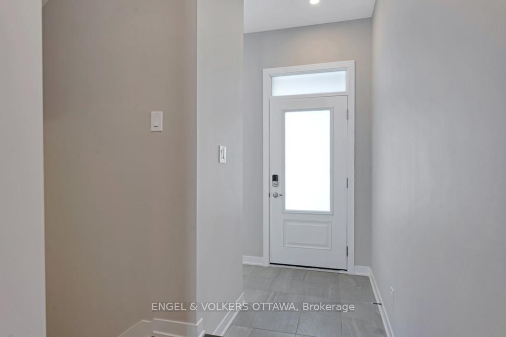 Photo 2 of 680 Expansion Road, Ottawa, Barrhaven - Half Moon Bay — HOMEH
