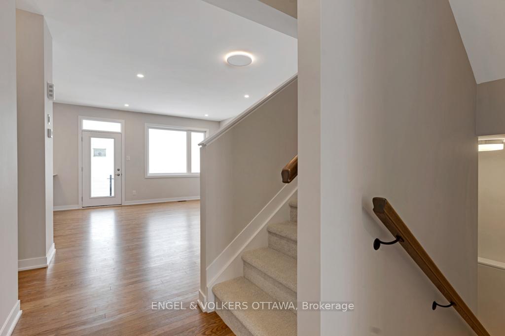 Photo 6 of 680 Expansion Road, Ottawa, Barrhaven - Half Moon Bay — HOMEH