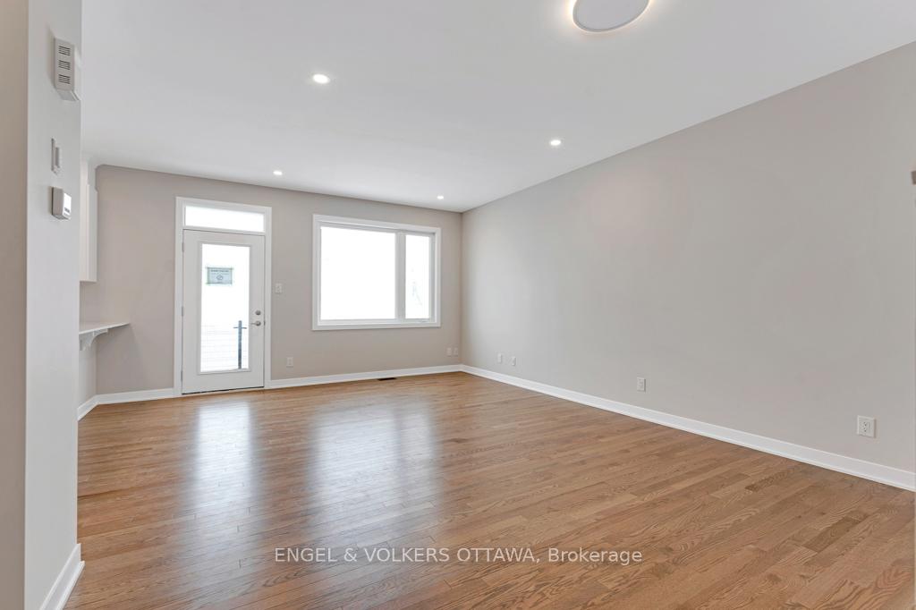 Photo 8 of 680 Expansion Road, Ottawa, Barrhaven - Half Moon Bay — HOMEH