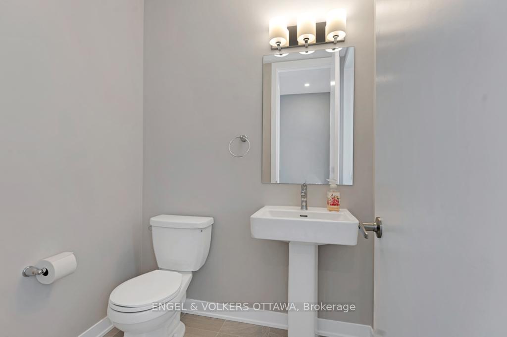 Photo 10 of 680 Expansion Road, Ottawa, Barrhaven - Half Moon Bay — HOMEH