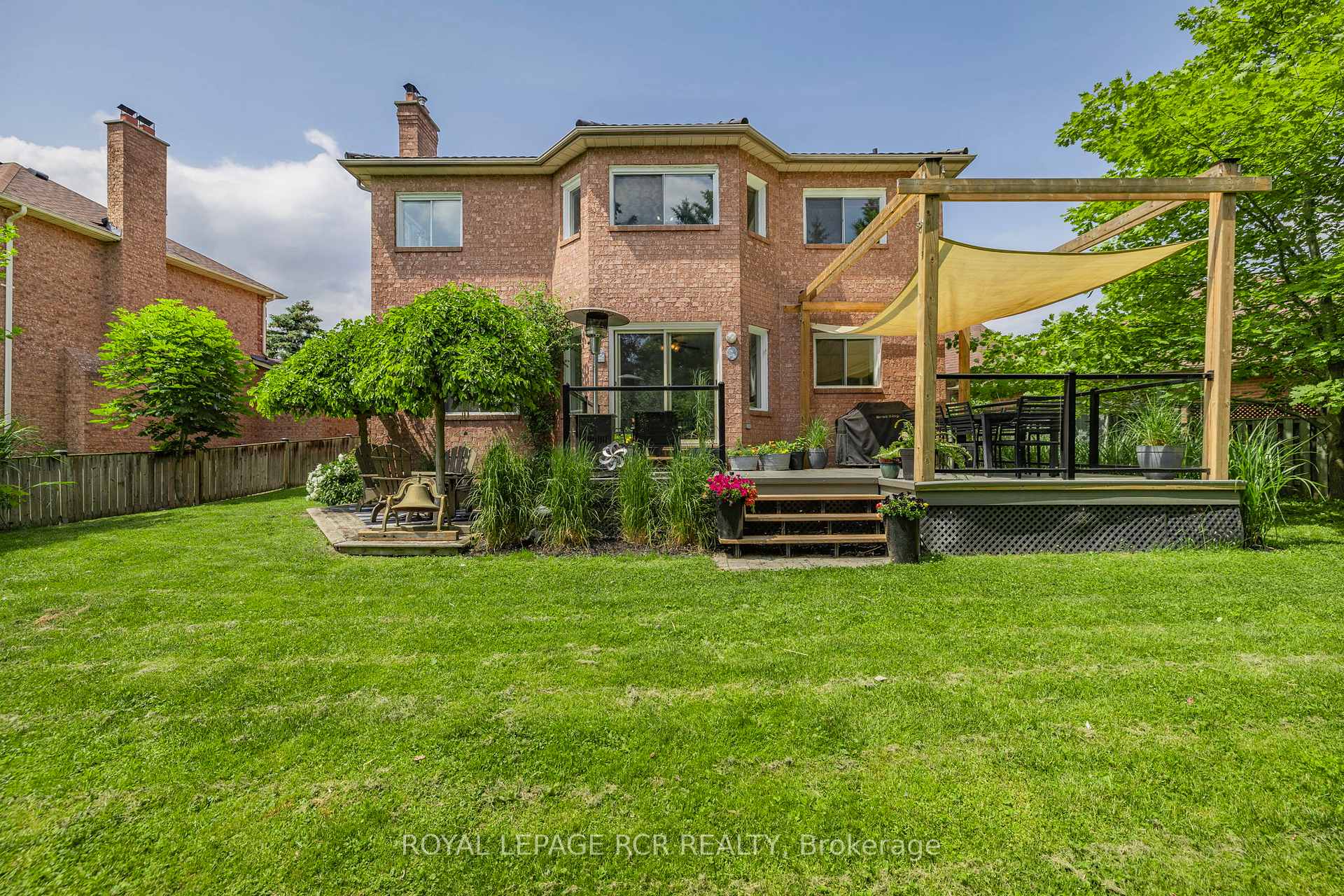Photo 2 of 11 Litner Crescent, Georgina, Keswick North — HOMEH