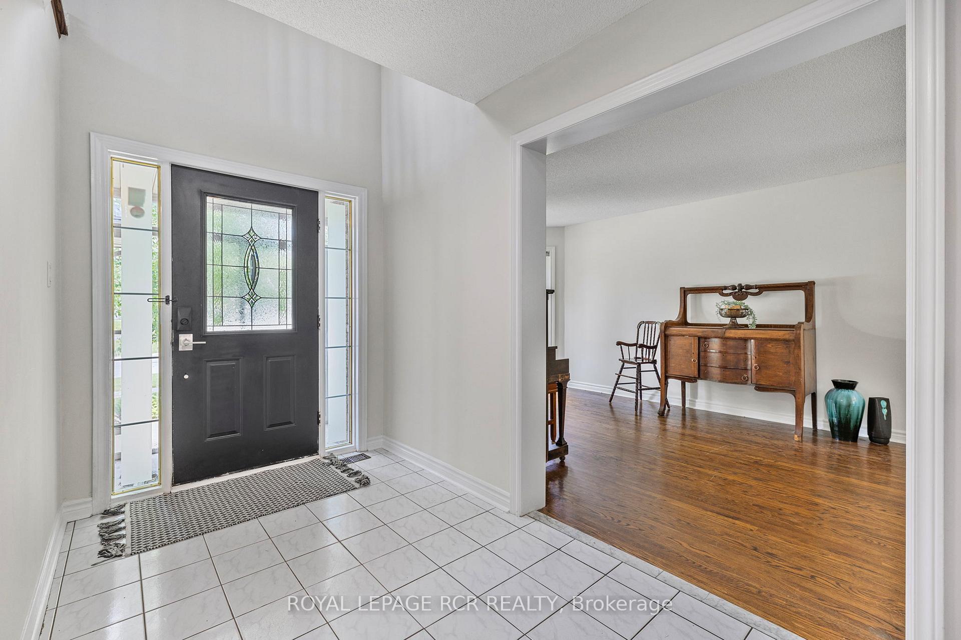 Photo 7 of 11 Litner Crescent, Georgina, Keswick North — HOMEH