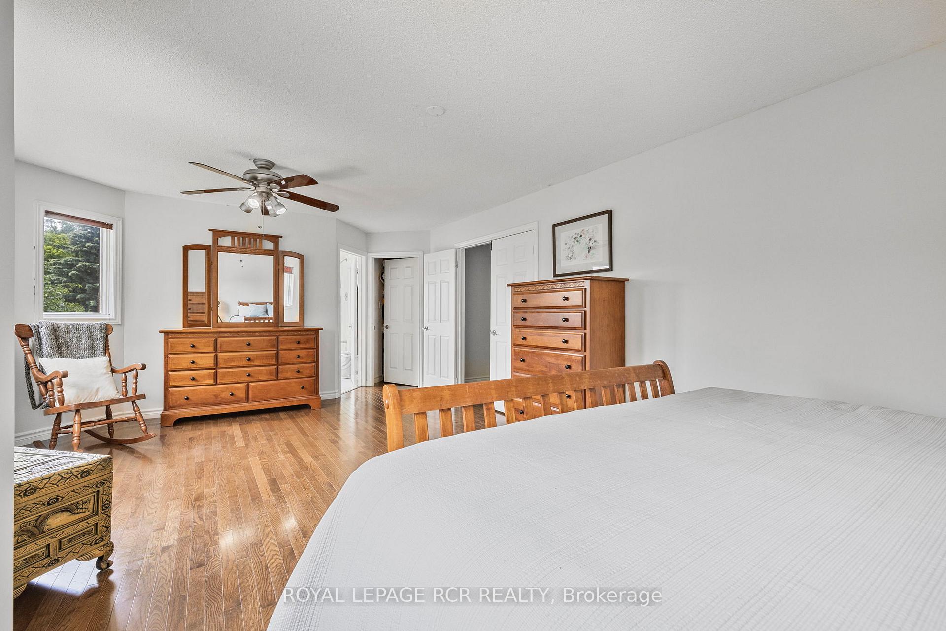Photo 21 of 11 Litner Crescent, Georgina, Keswick North — HOMEH