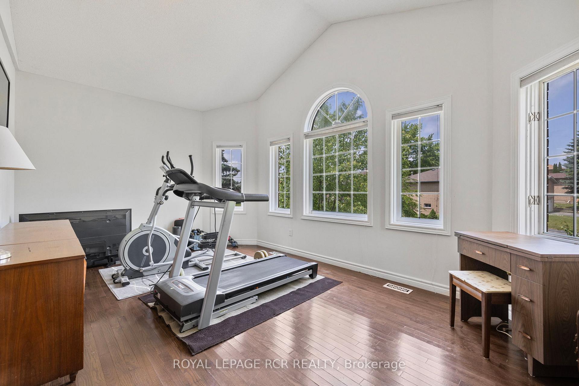 Photo 26 of 11 Litner Crescent, Georgina, Keswick North — HOMEH