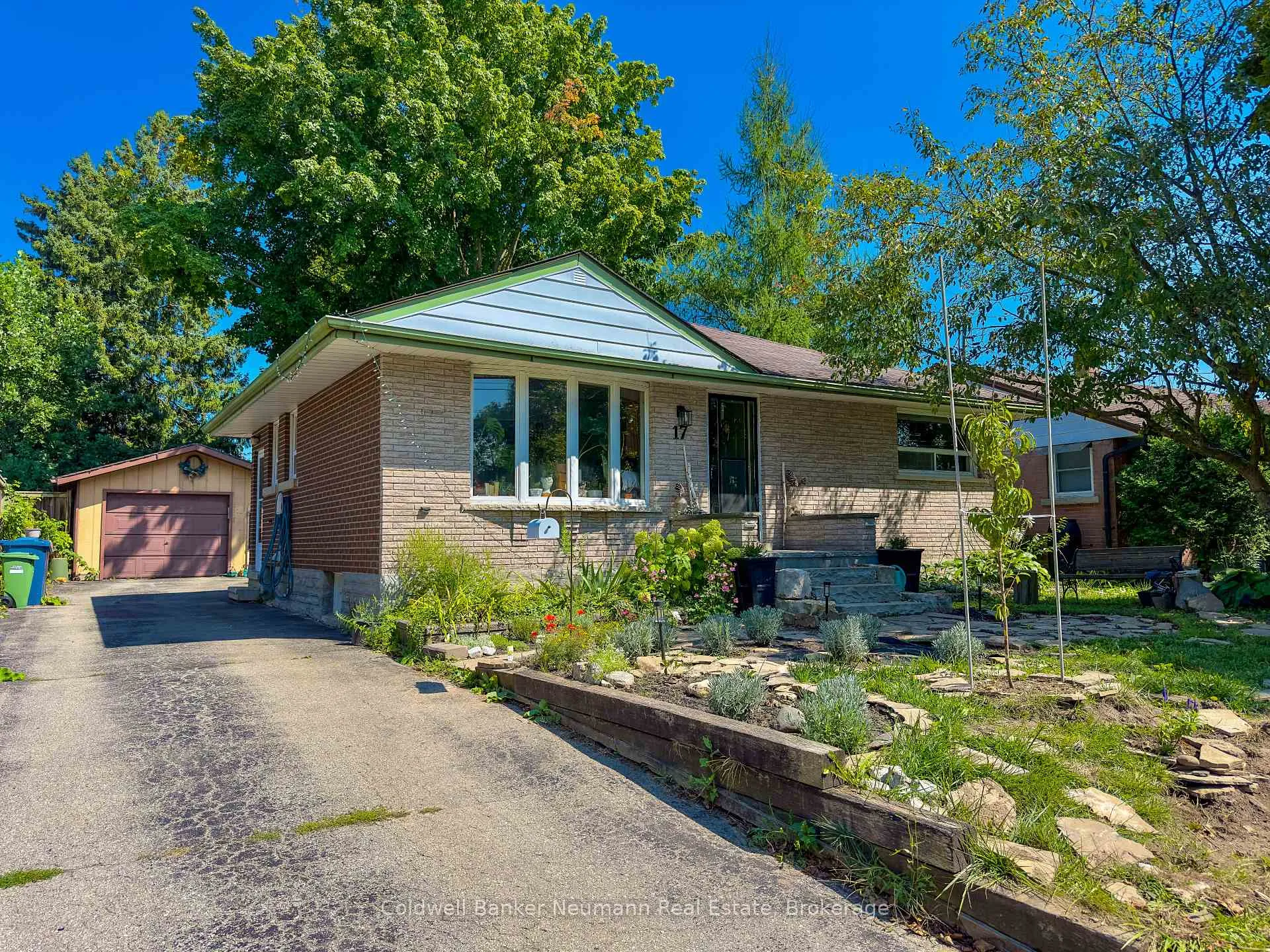 Photo 25 of Unit Lower, 17 Ottawa Crescent, Guelph, St. George's — HOMEH