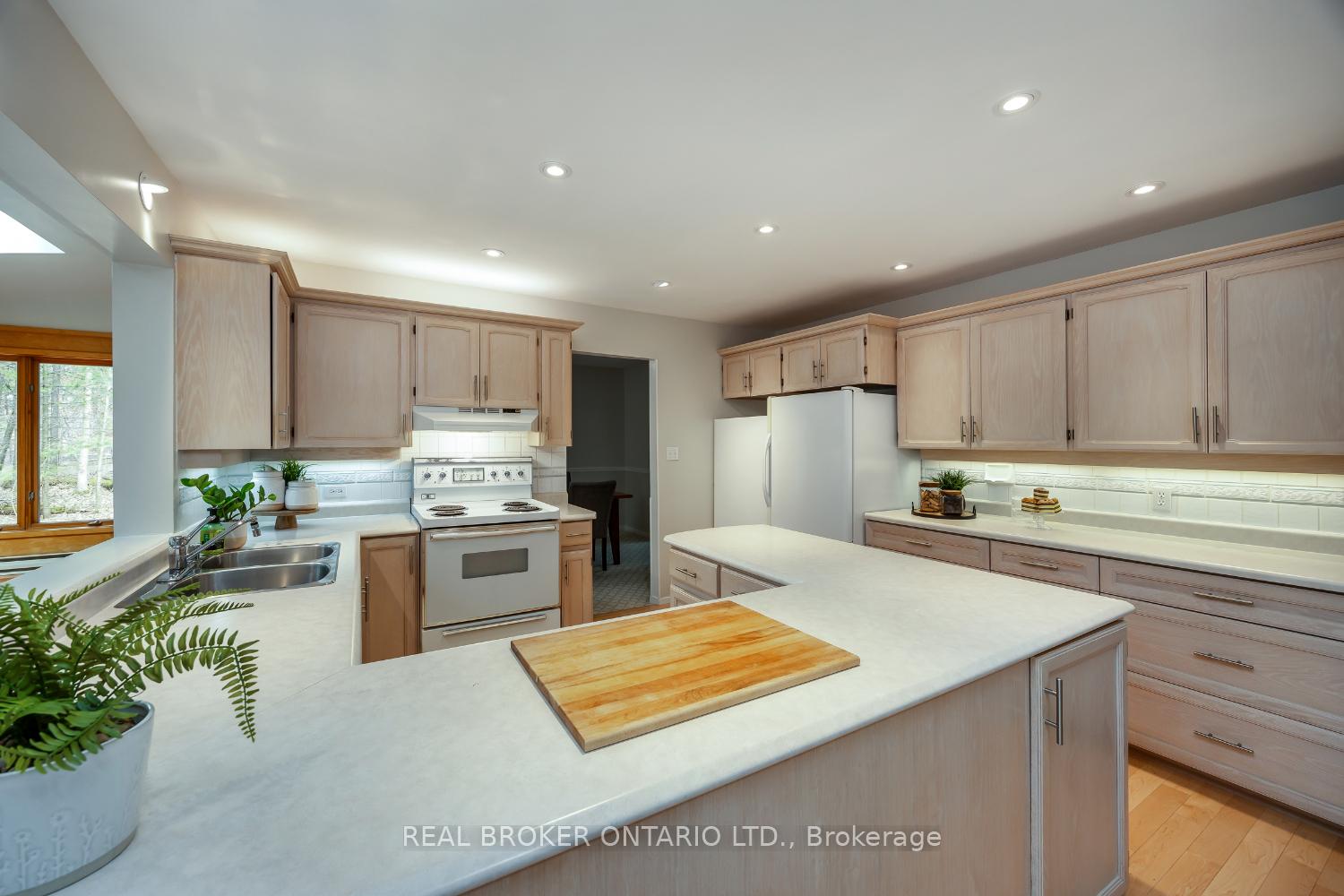 Photo 15 of 2154 Concession Rd 10, Clarington, Rural Clarington — HOMEH