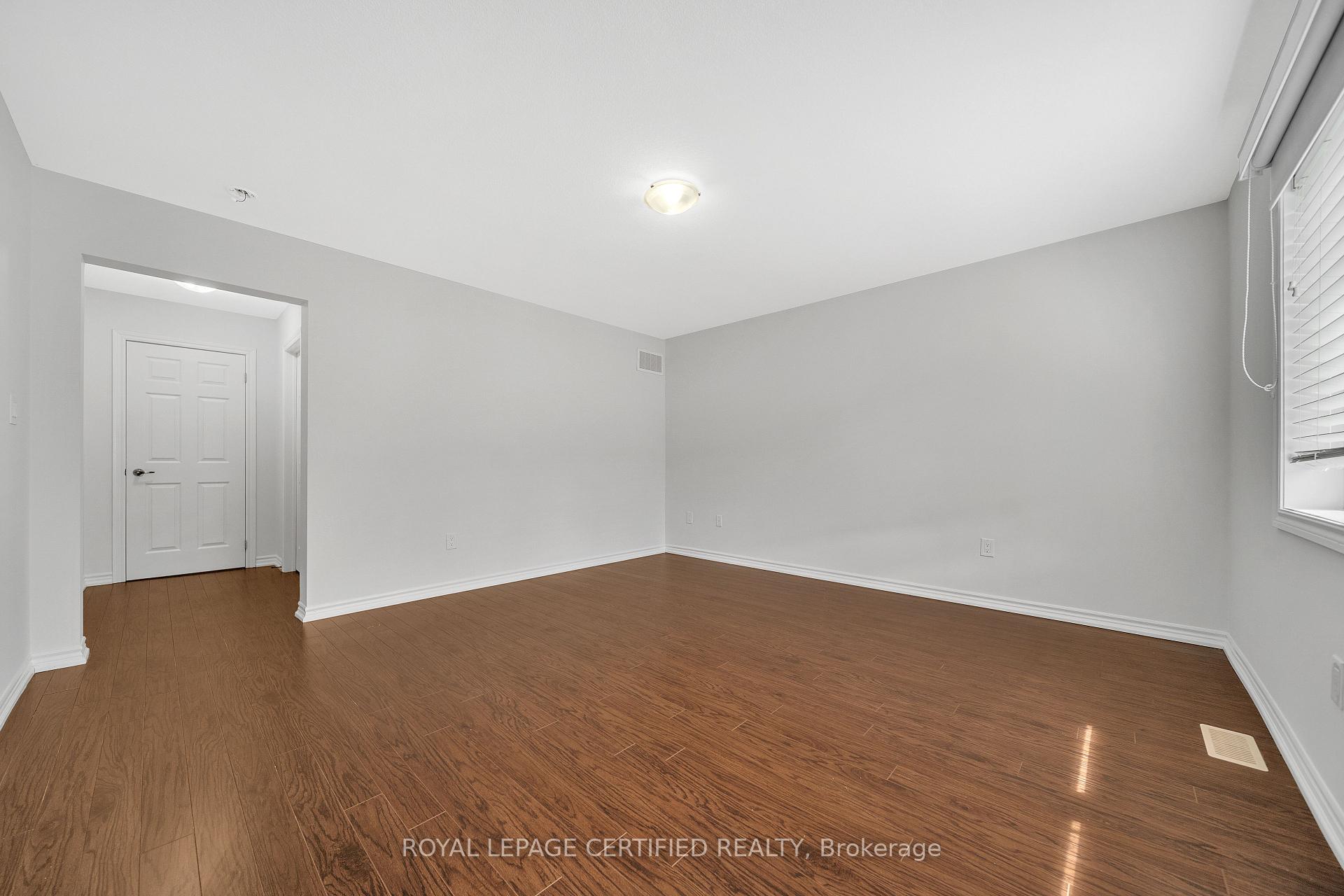 Photo 25 of 17 Arnold Marshall Boulevard, Haldimand — HOMEH
