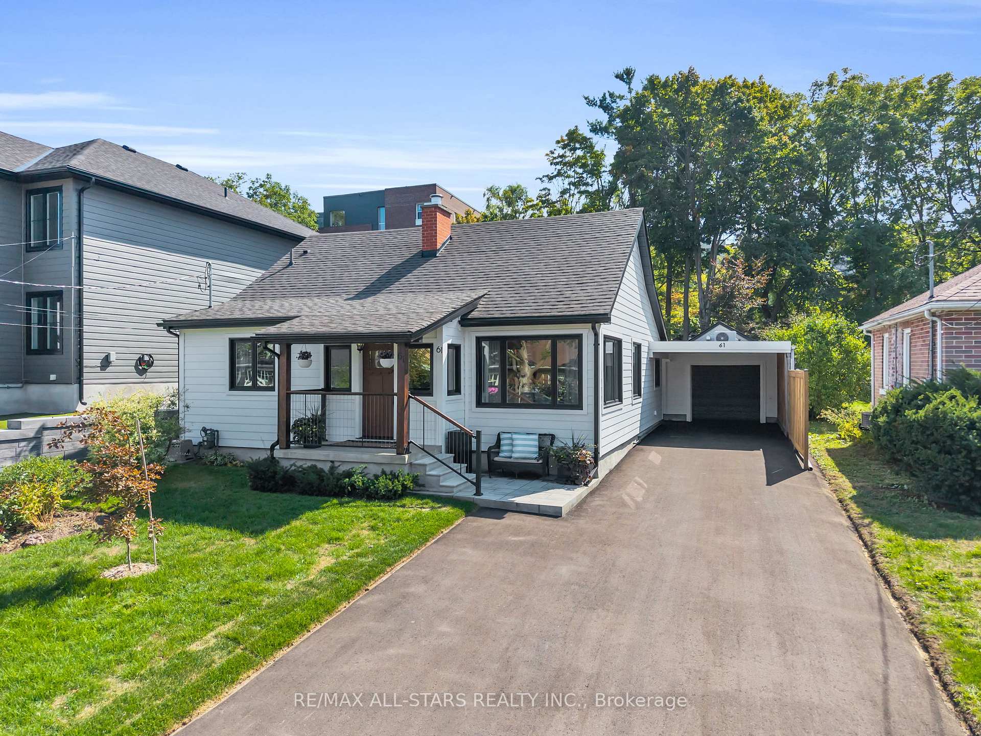 Photo 3 of 61 Holgate Street, Barrie, Allandale — HOMEH