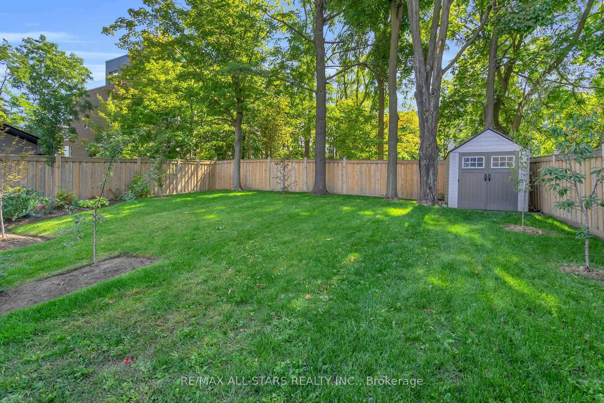 Photo 41 of 61 Holgate Street, Barrie, Allandale — HOMEH