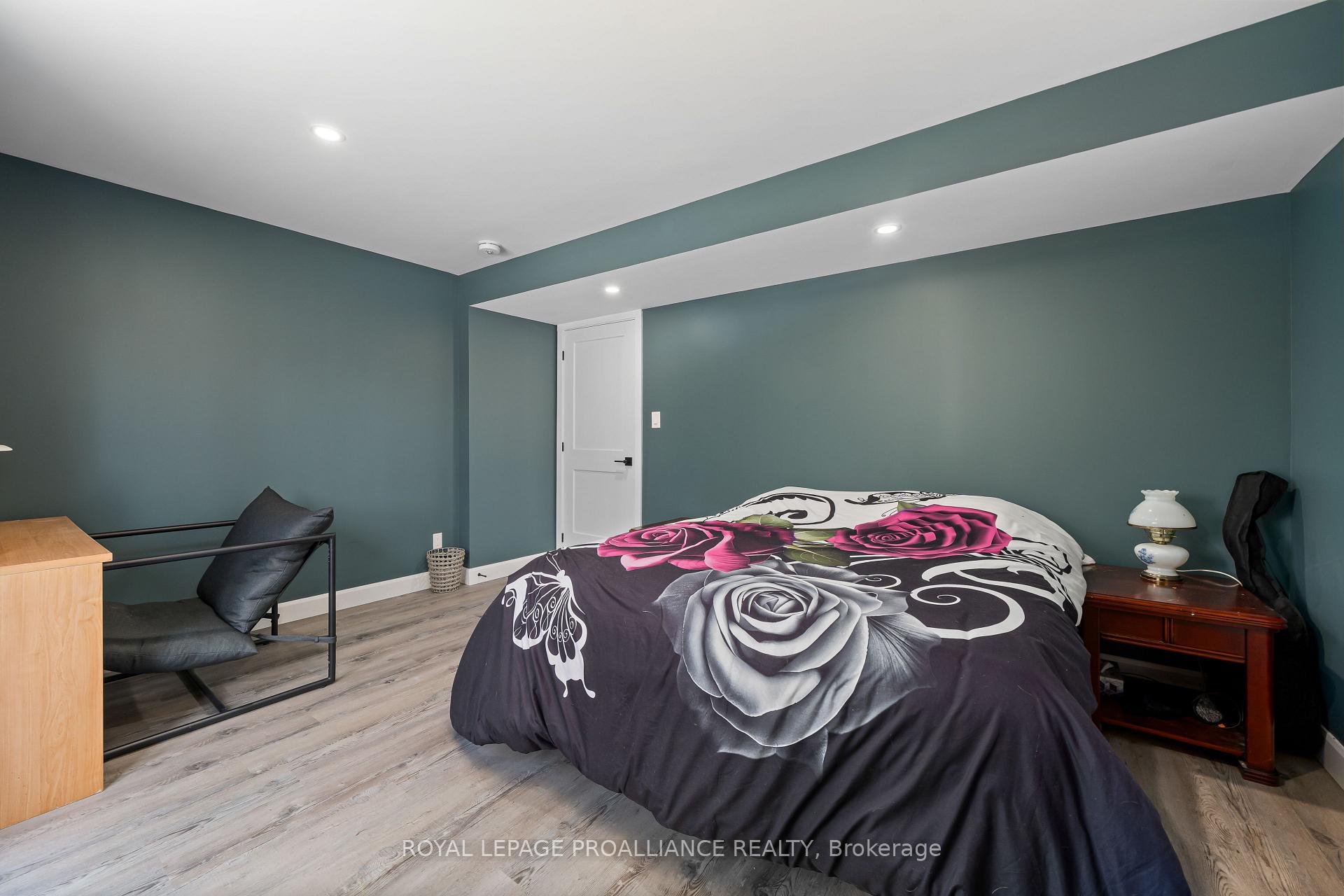 Photo 10 of 32 Lehtinen Crescent, Belleville, Belleville Ward — HOMEH