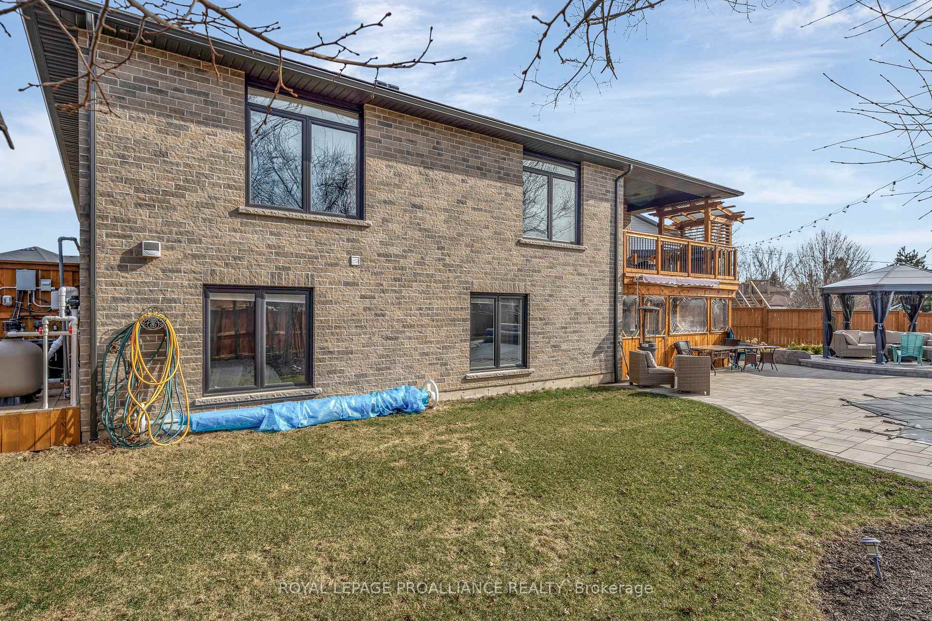 Photo 22 of 32 Lehtinen Crescent, Belleville, Belleville Ward — HOMEH