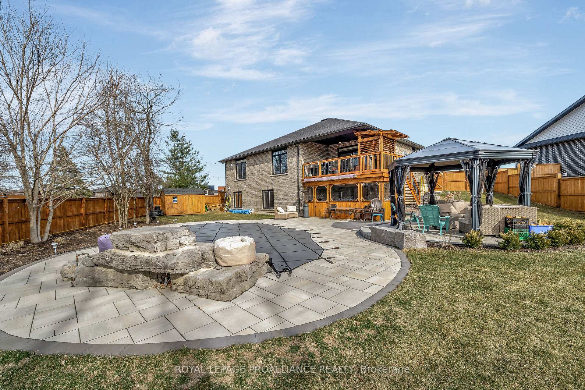 Photo 23 of 32 Lehtinen Crescent, Belleville, Belleville Ward — HOMEH