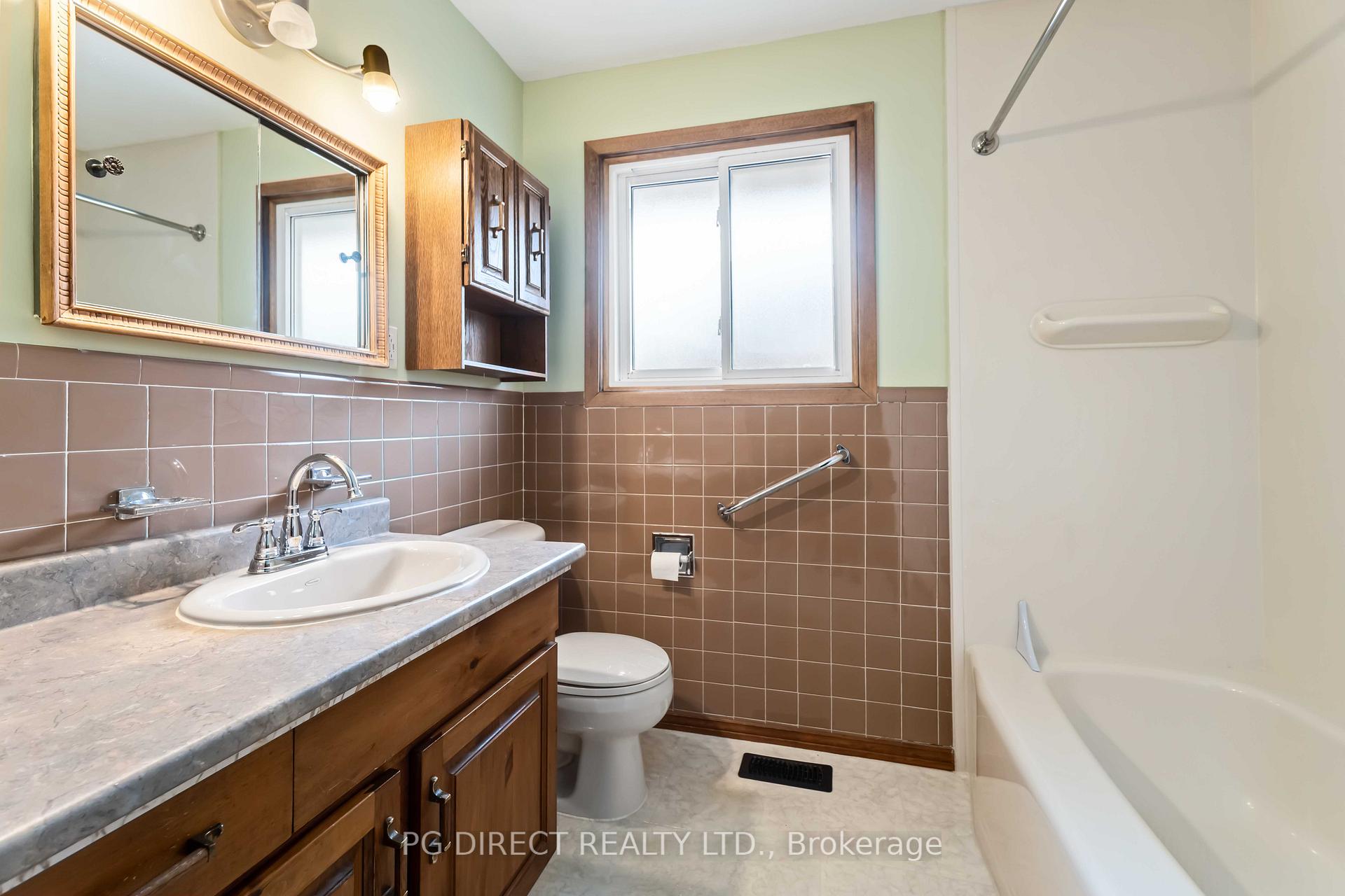 Photo 6 of 79 Fairview Road, Grimsby, Grimsby Beach — HOMEH