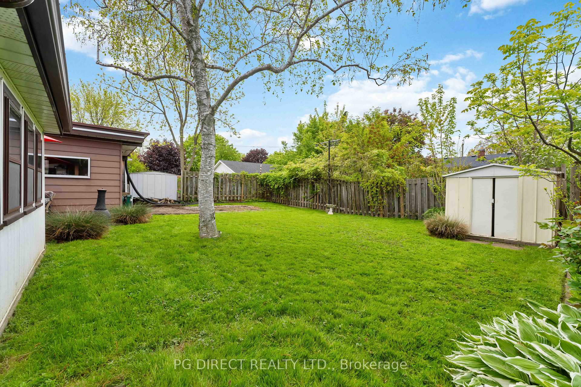 Photo 12 of 79 Fairview Road, Grimsby, Grimsby Beach — HOMEH