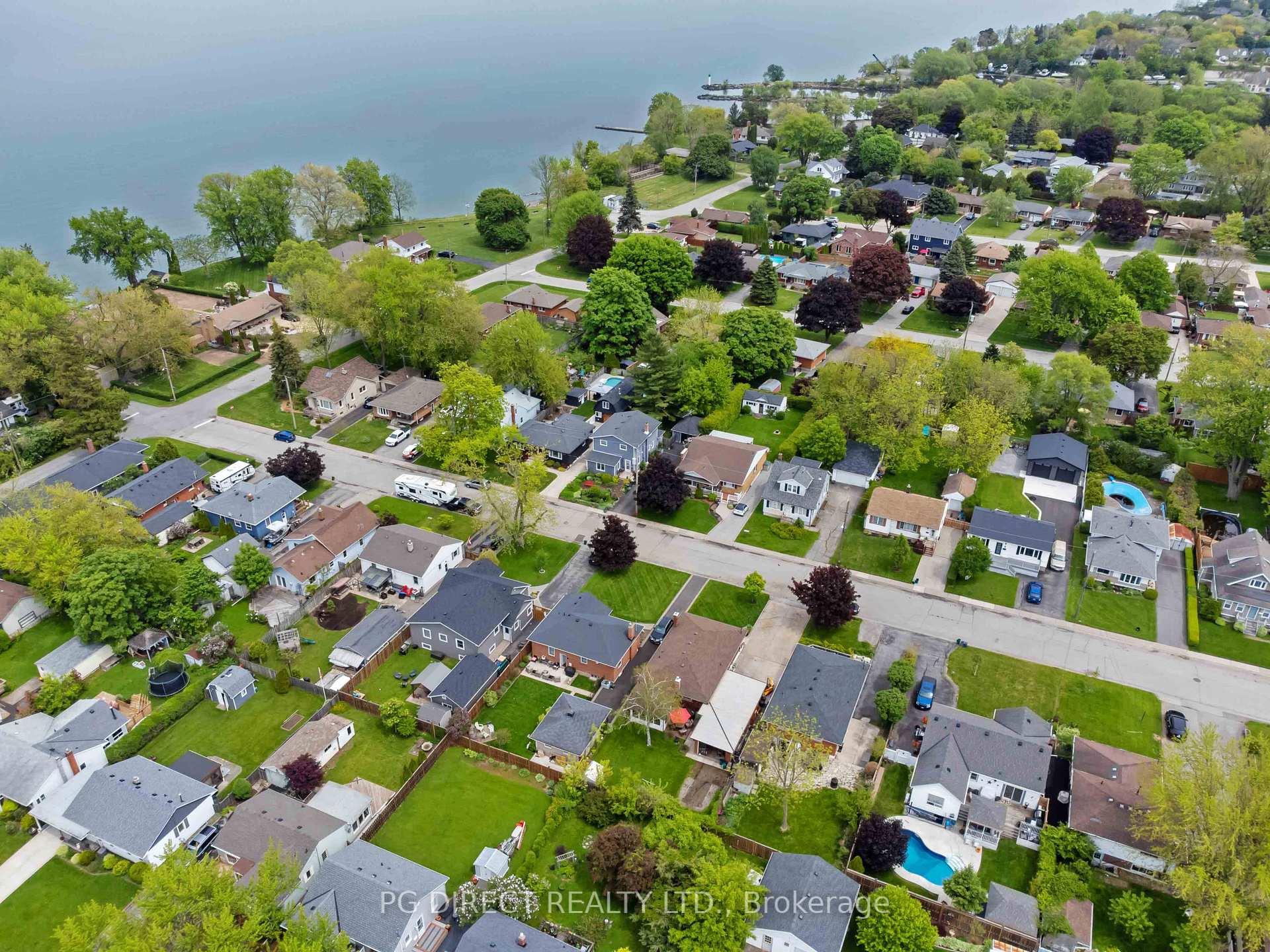 Photo 15 of 79 Fairview Road, Grimsby, Grimsby Beach — HOMEH